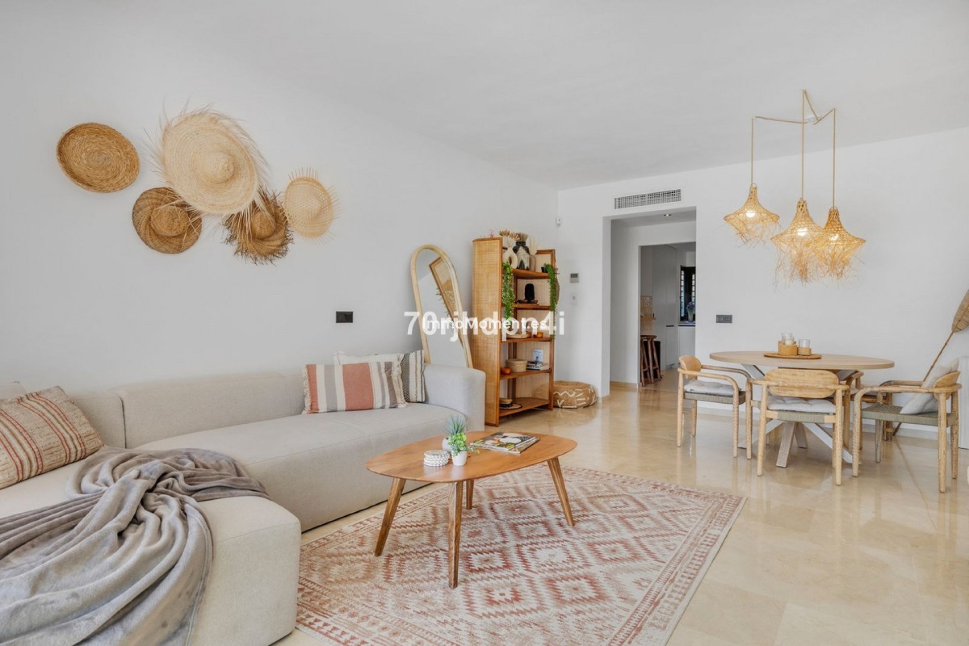 Resale - Apartment - Estepona - Estepona Centro