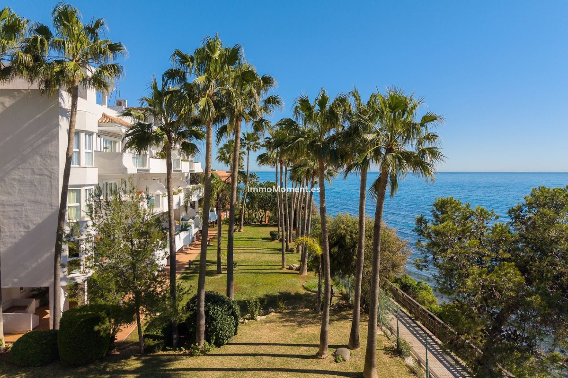Resale - Apartment - Estepona - Estepona Centro