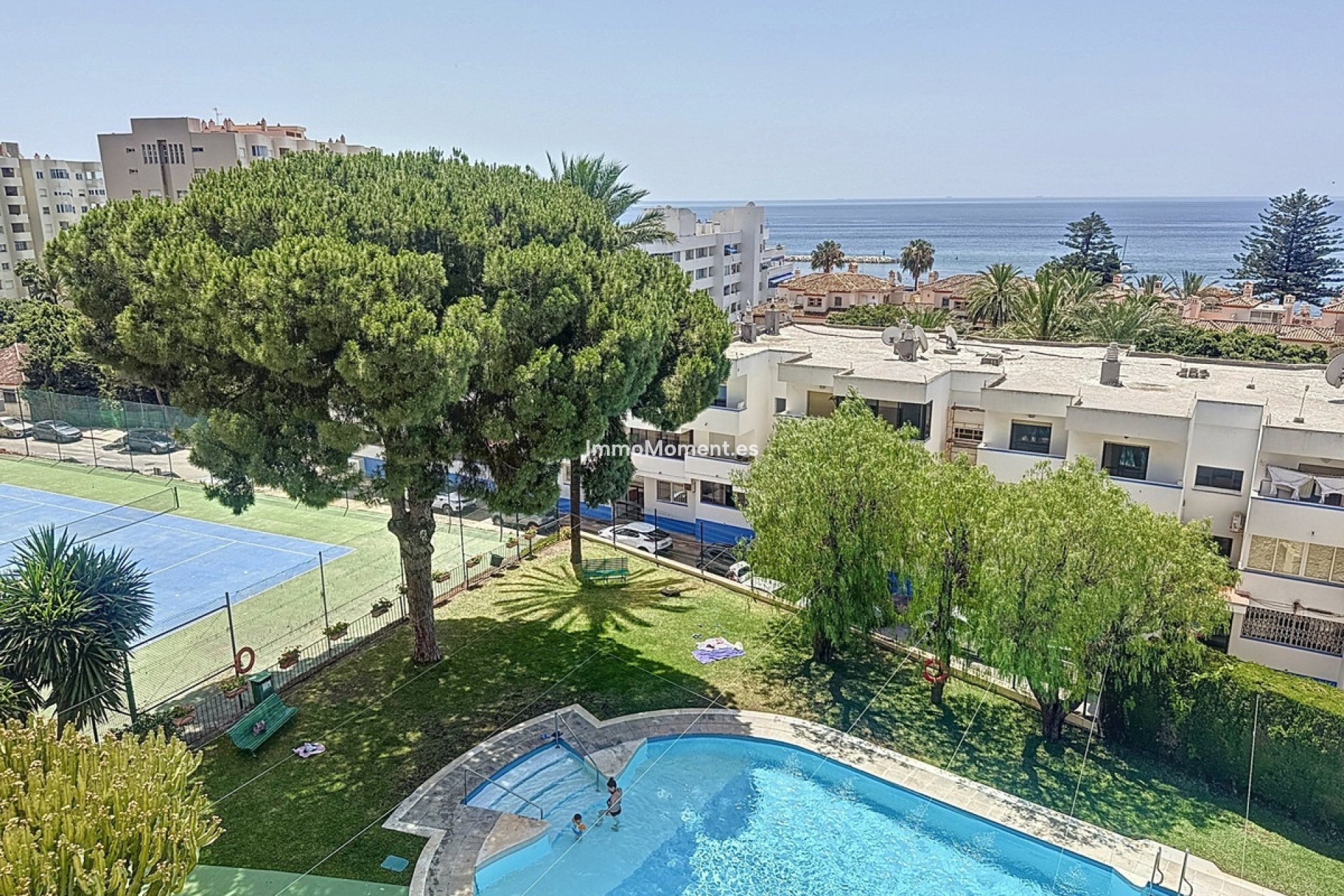 Resale - Apartment - Estepona - Estepona Centro