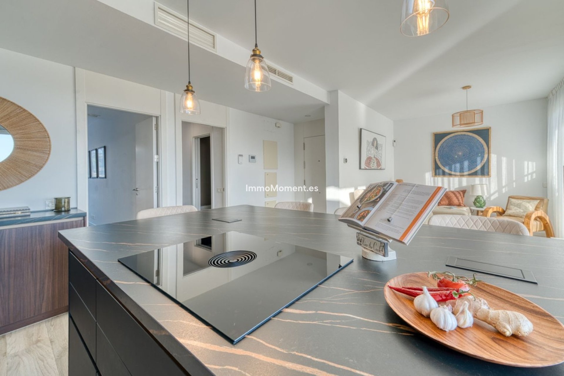 Resale - Apartment - Estepona - Estepona Centro