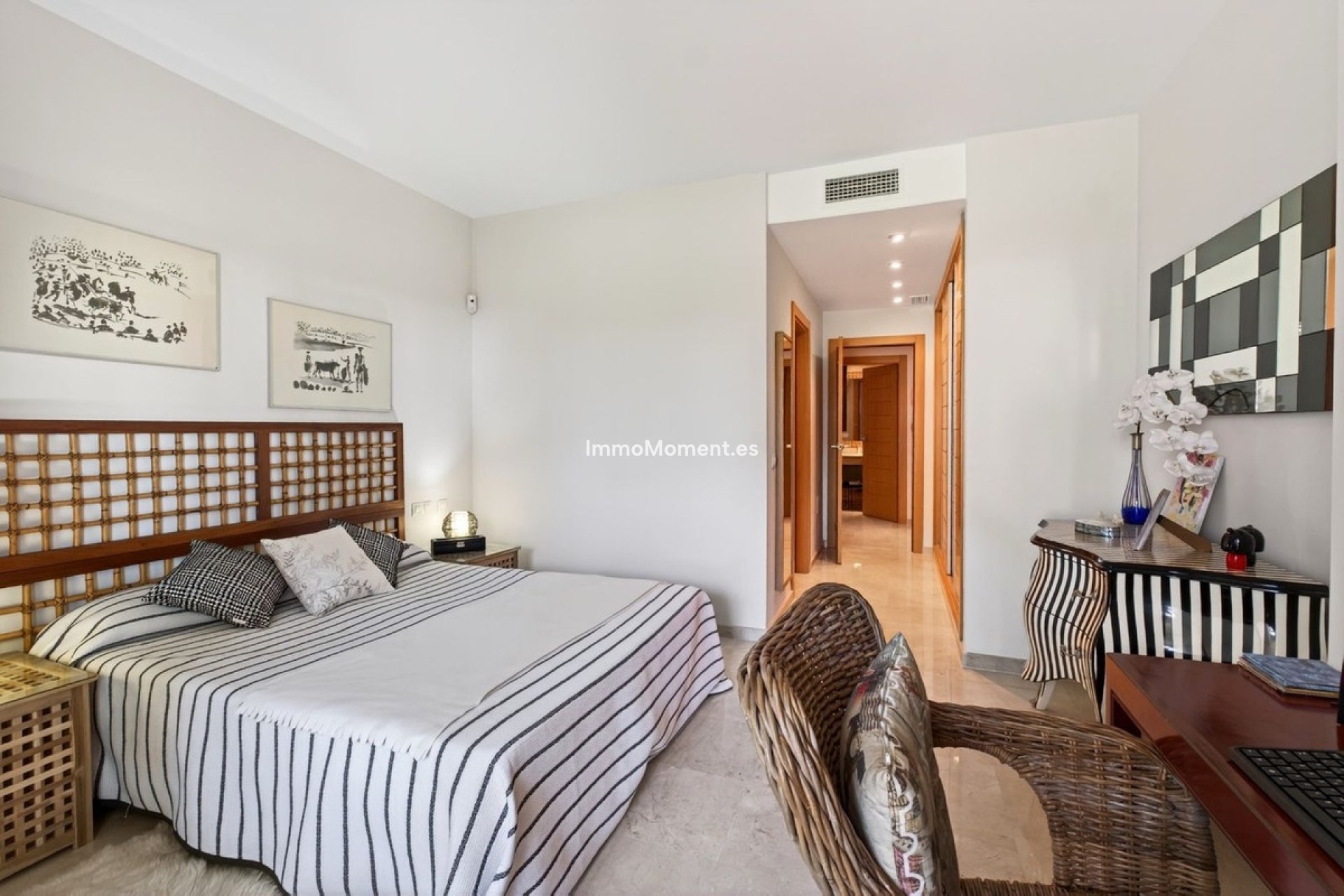 Resale - Apartment - Estepona - Estepona Centro