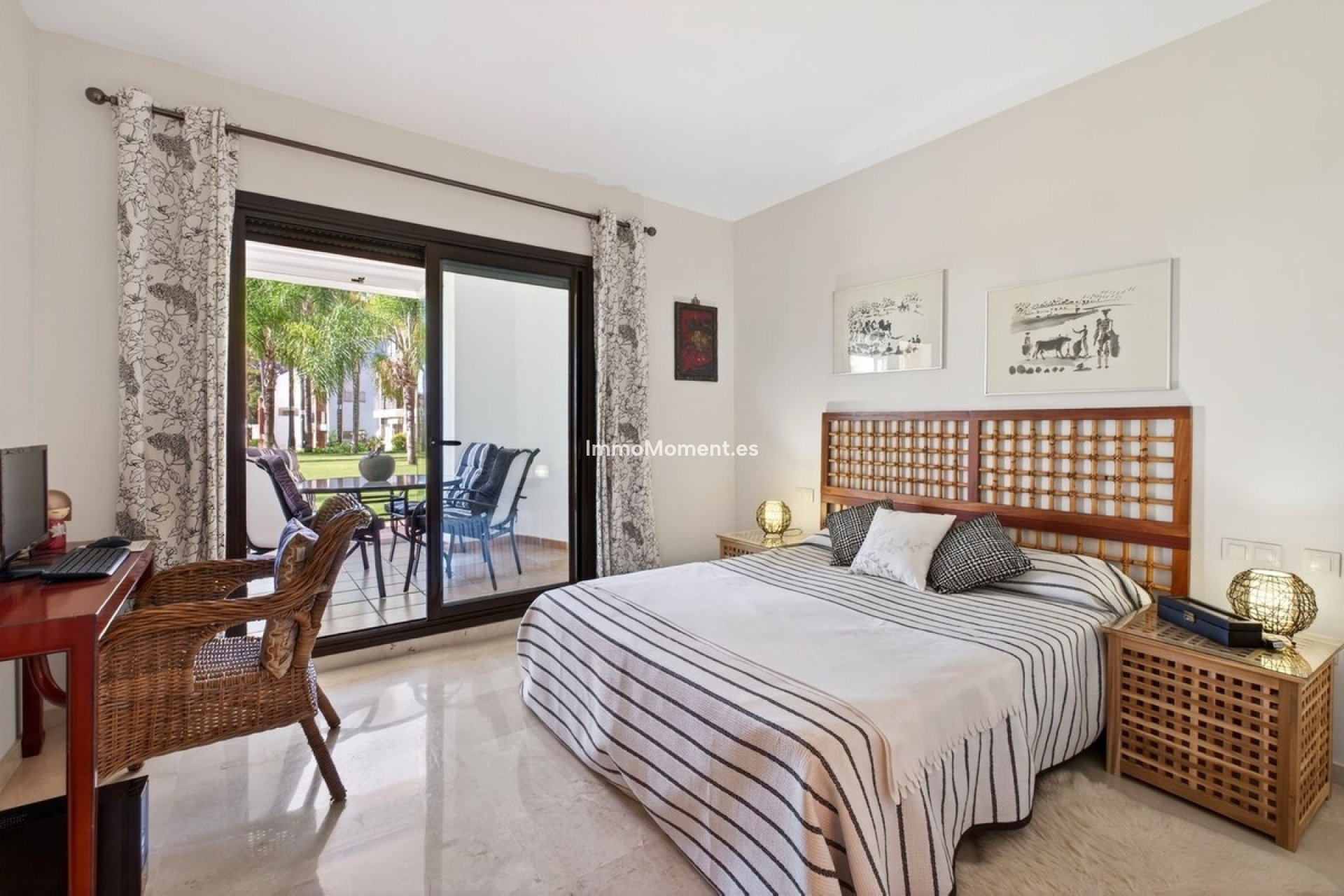 Resale - Apartment - Estepona - Estepona Centro