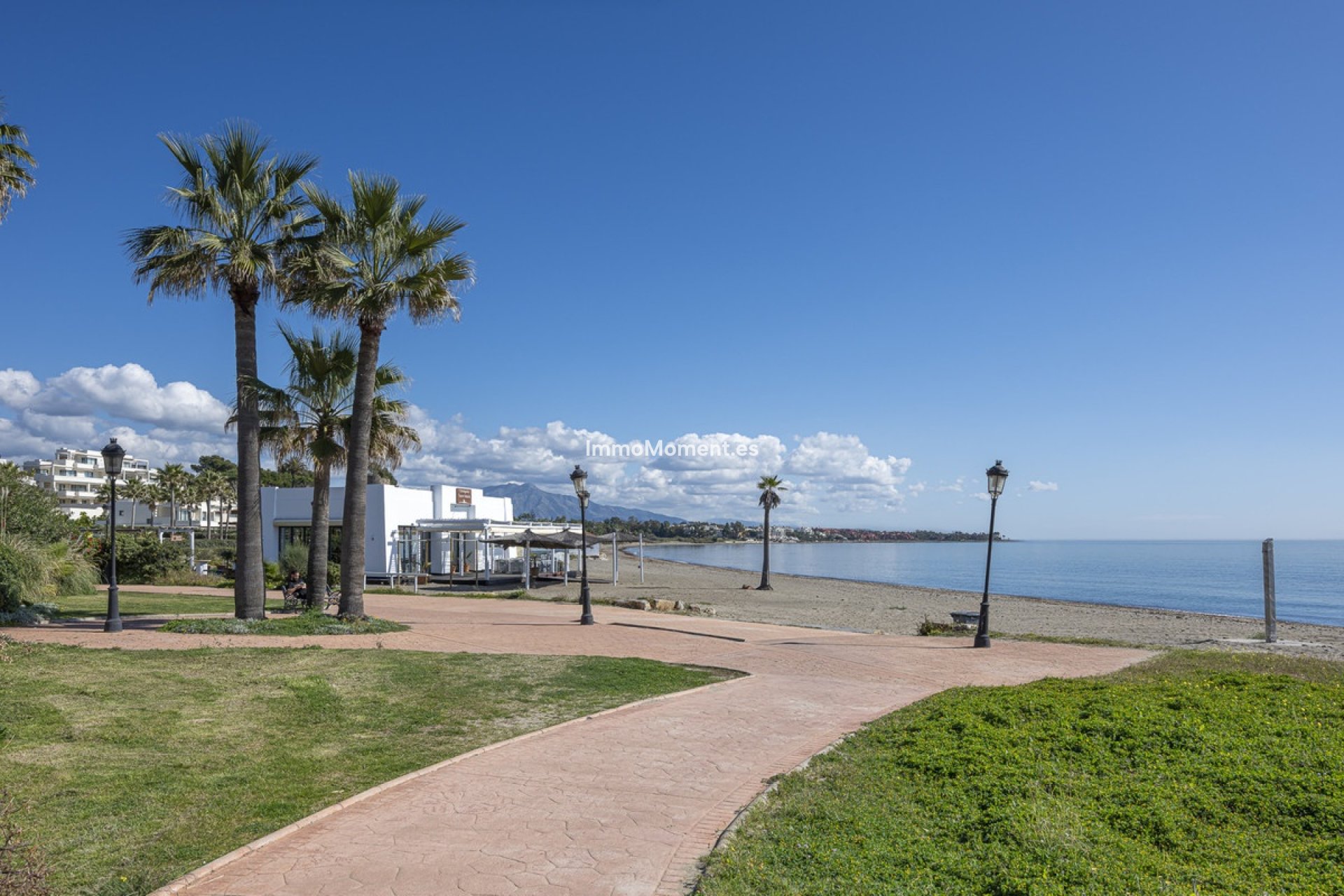 Resale - Apartment - Estepona - Estepona Centro
