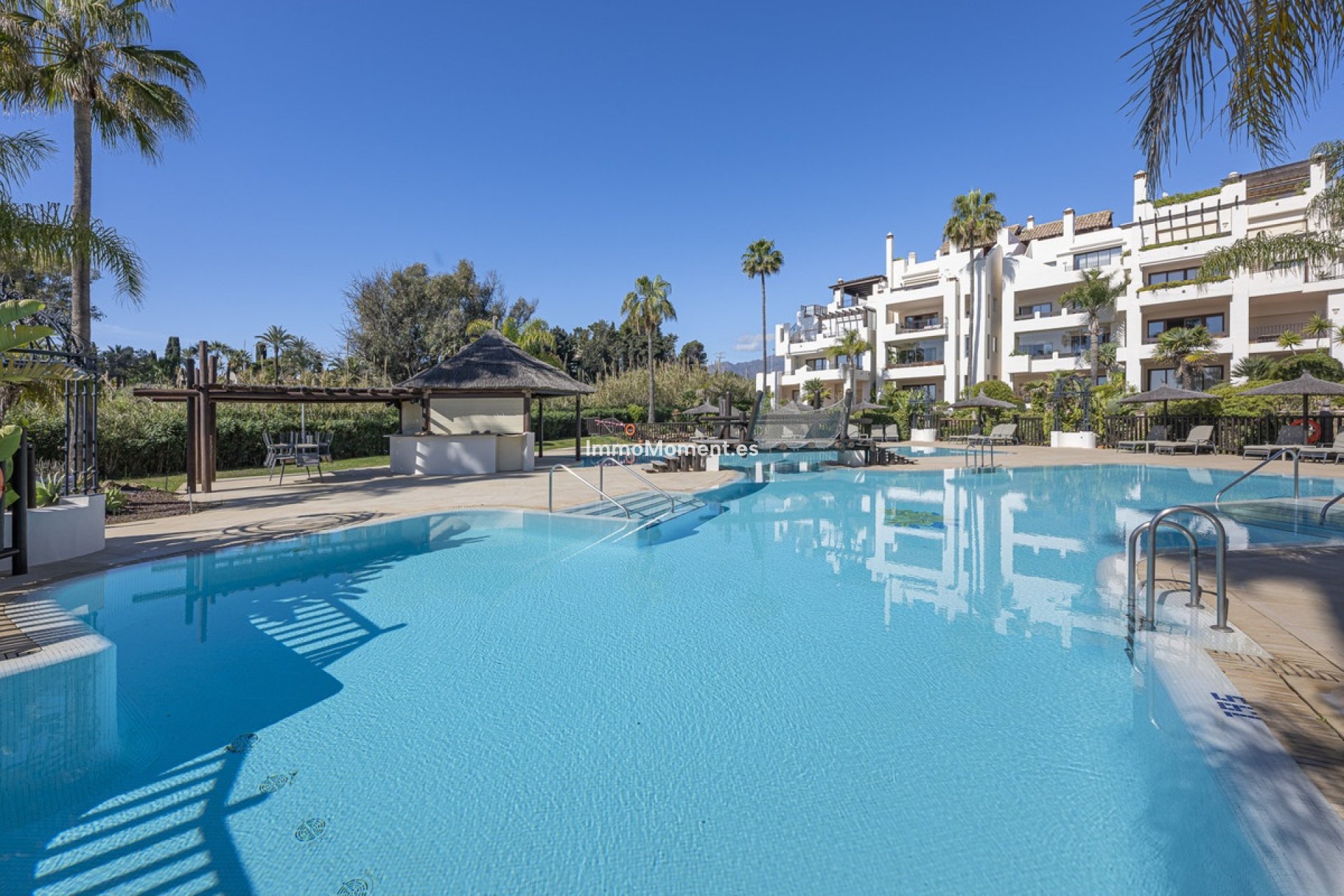 Resale - Apartment - Estepona - Estepona Centro