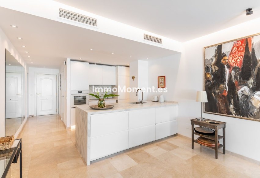 Resale - Apartment - Estepona - Estepona Centro