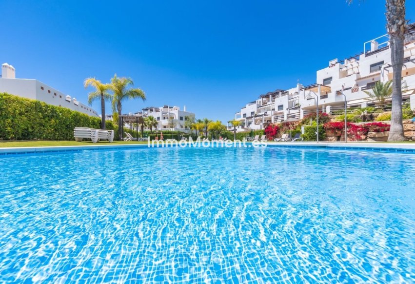 Resale - Apartment - Estepona - Estepona Centro