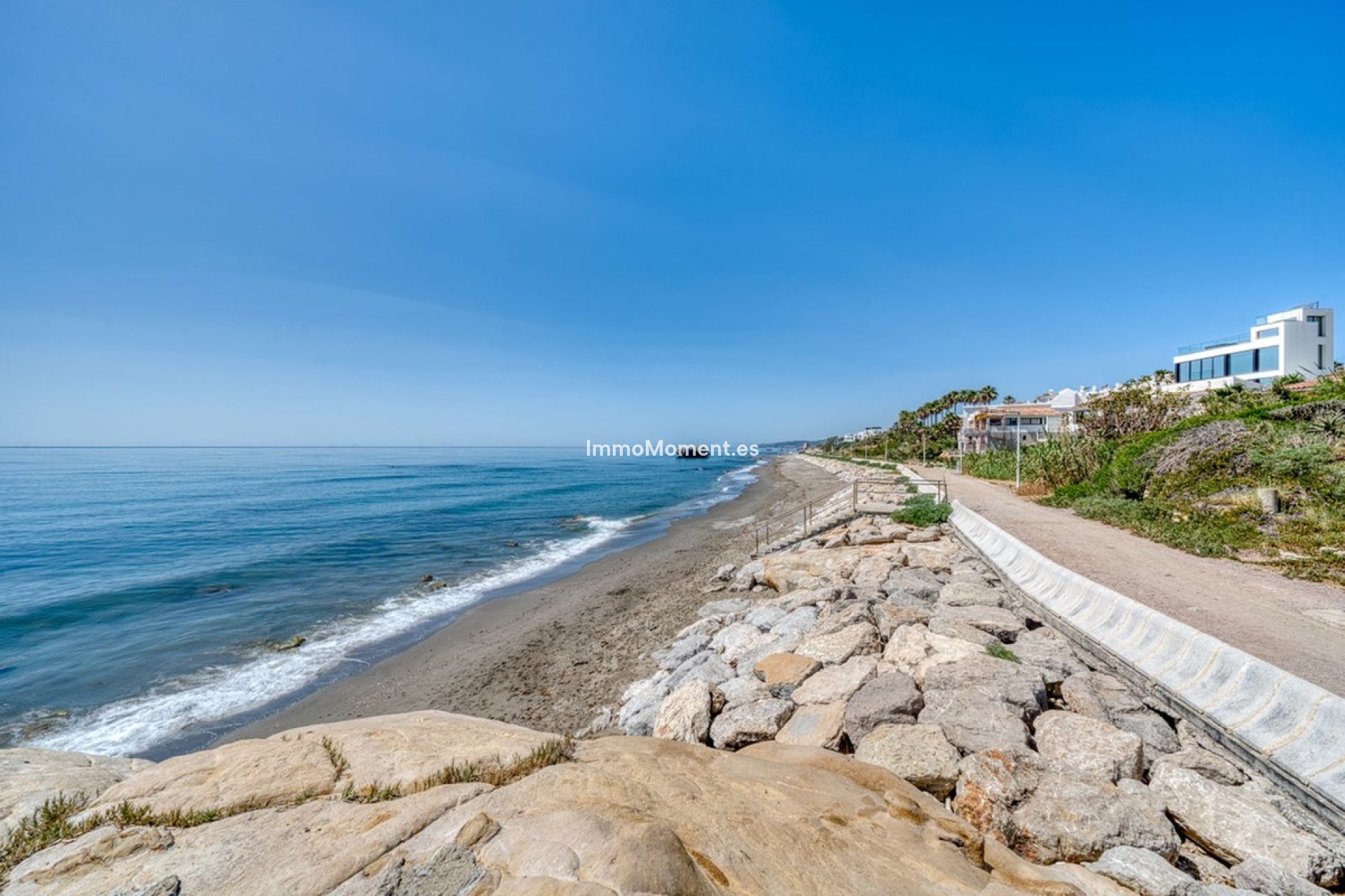 Resale - Apartment - Estepona - Estepona Centro