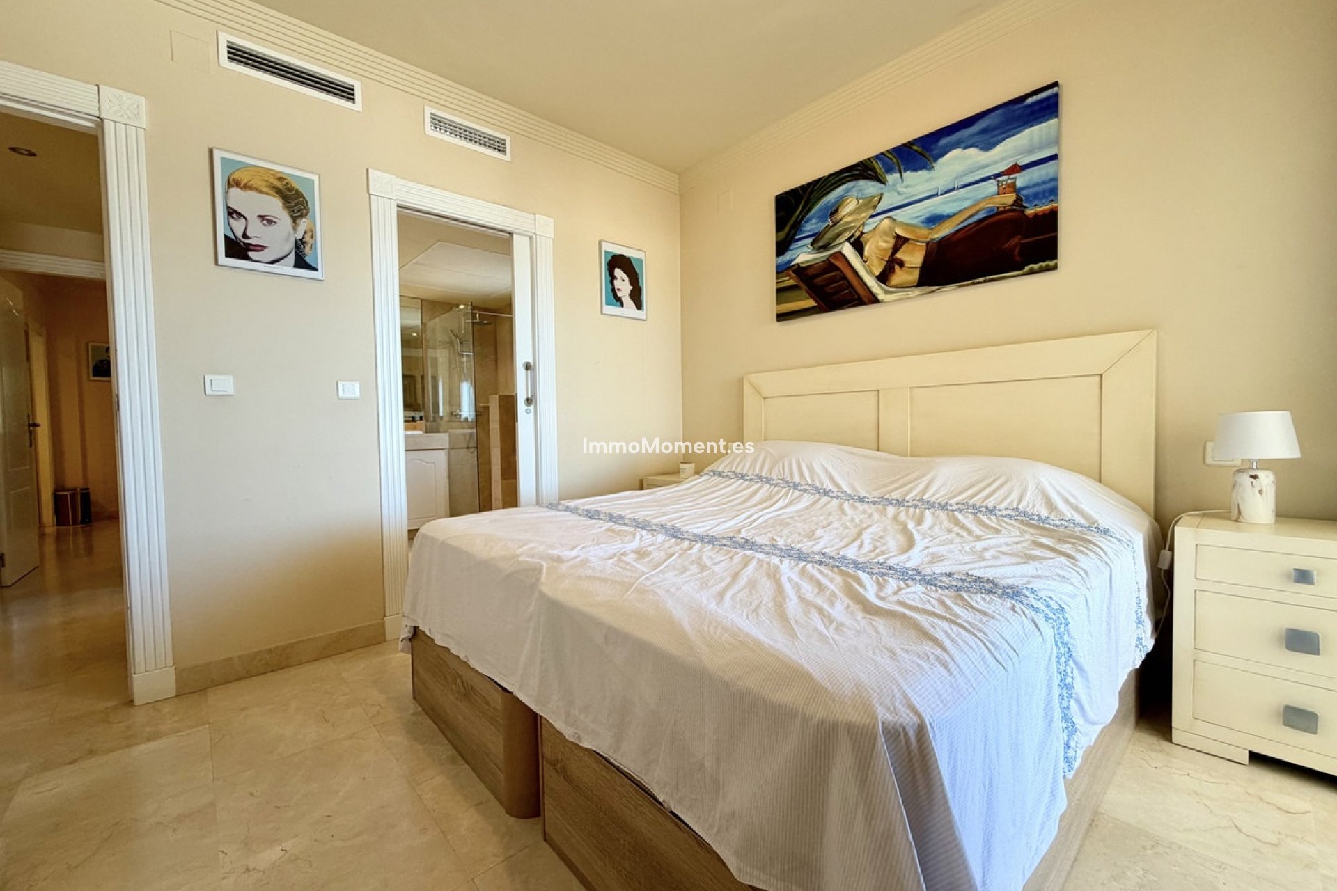 Resale - Apartment - Estepona - Estepona Centro