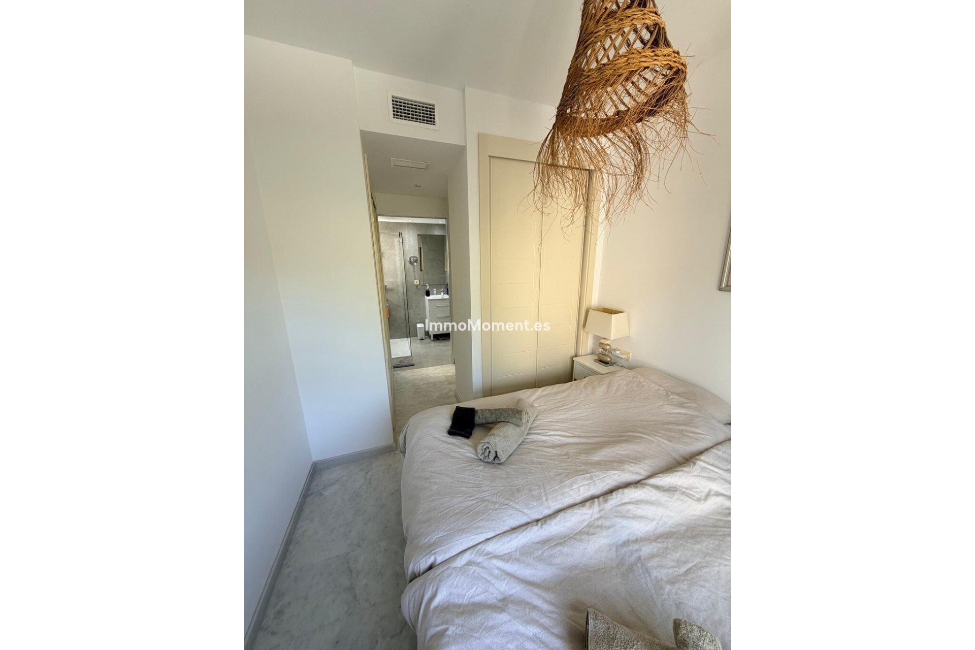 Resale - Apartment - Estepona - Estepona Centro