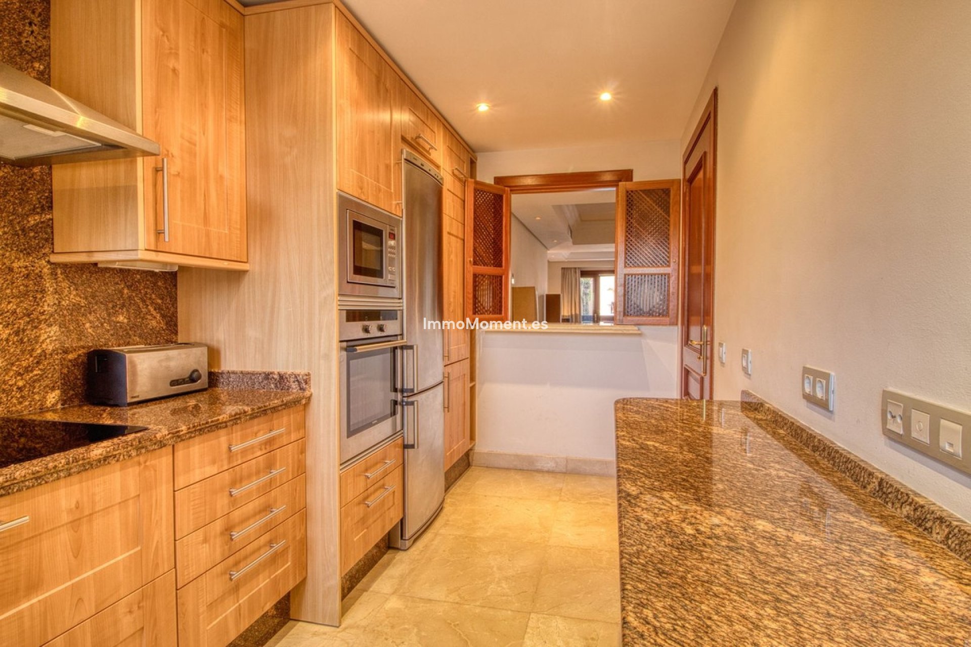 Resale - Apartment - Estepona - Estepona Centro