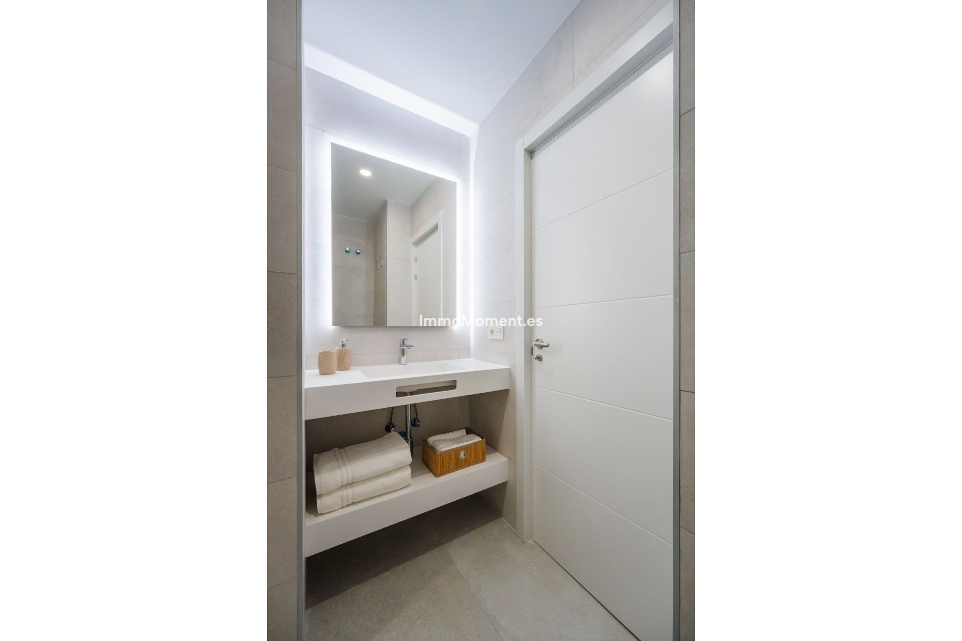 Resale - Apartment - Estepona - Estepona Centro