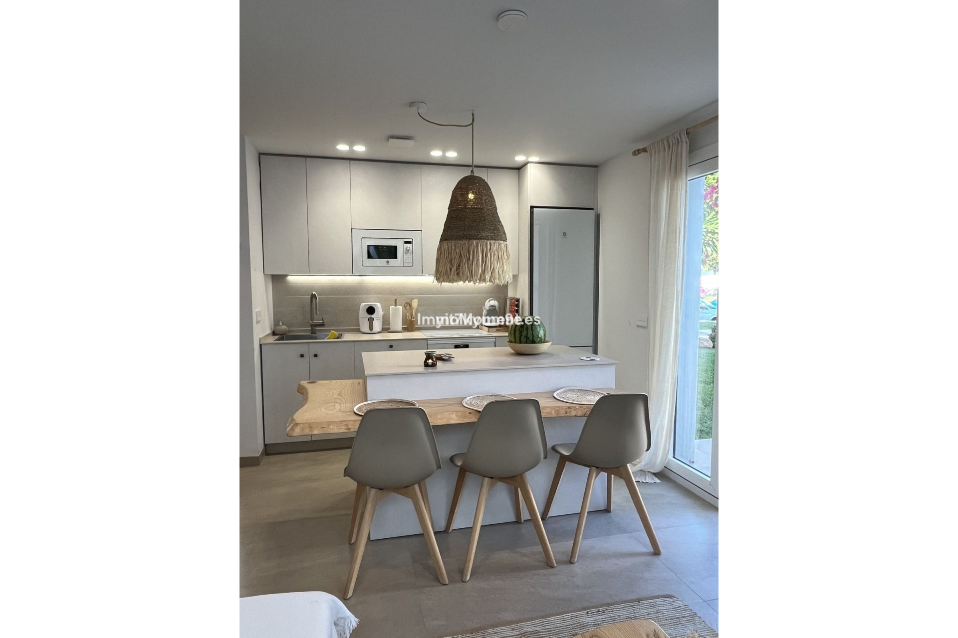 Resale - Apartment - Estepona - Estepona Centro