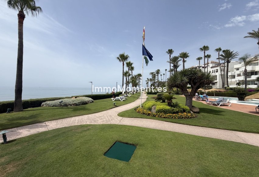 Resale - Apartment - Estepona - Estepona Centro