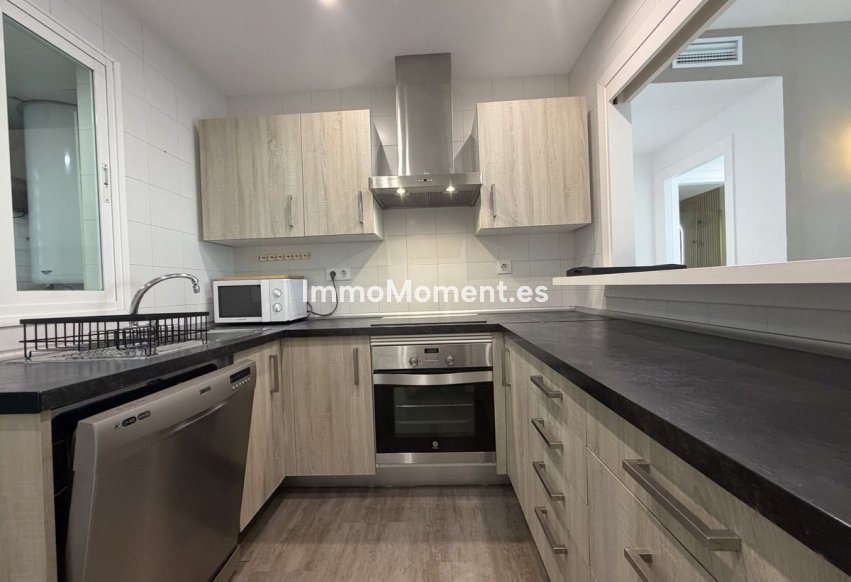 Resale - Apartment - Estepona - Estepona Centro