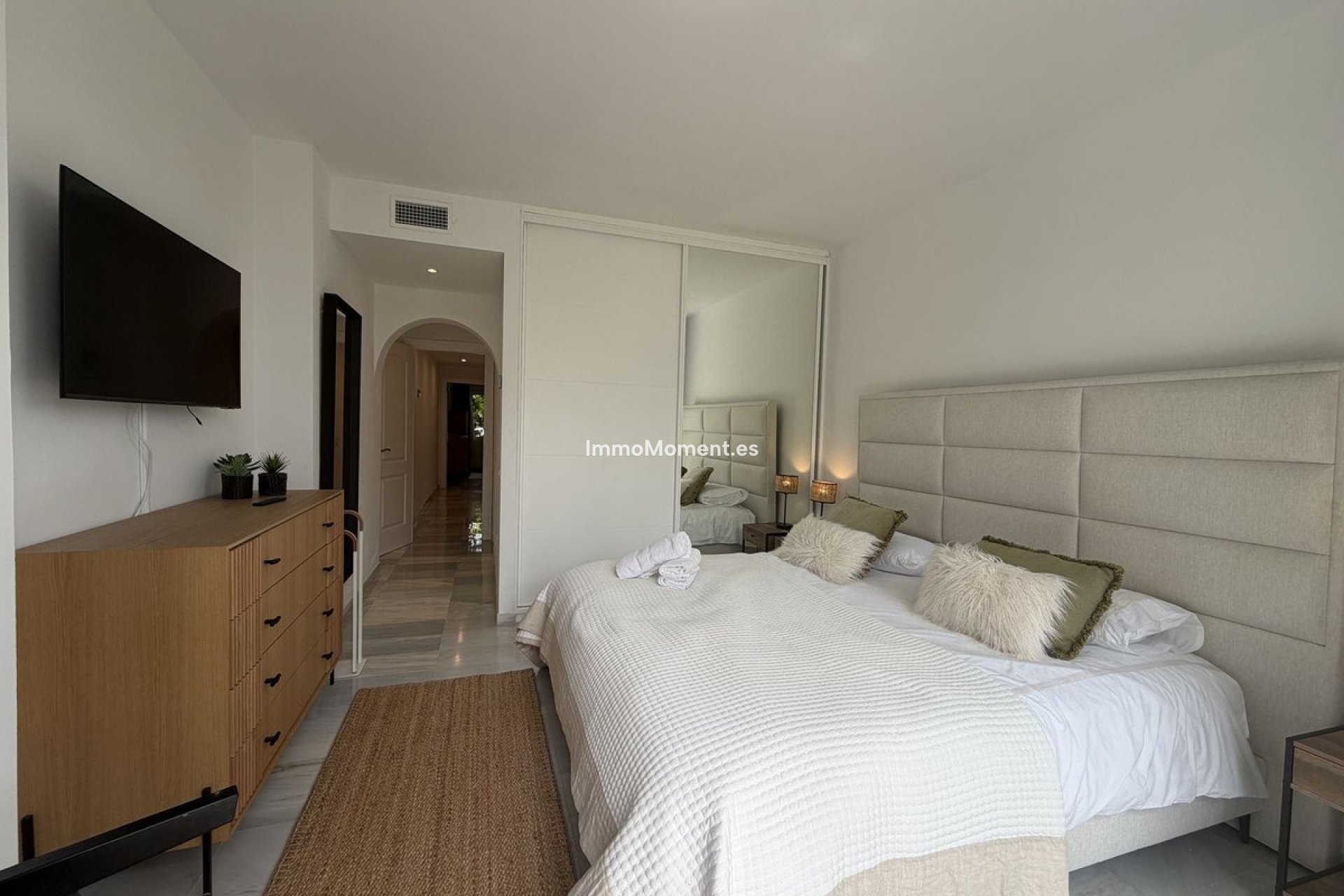 Resale - Apartment - Estepona - Estepona Centro