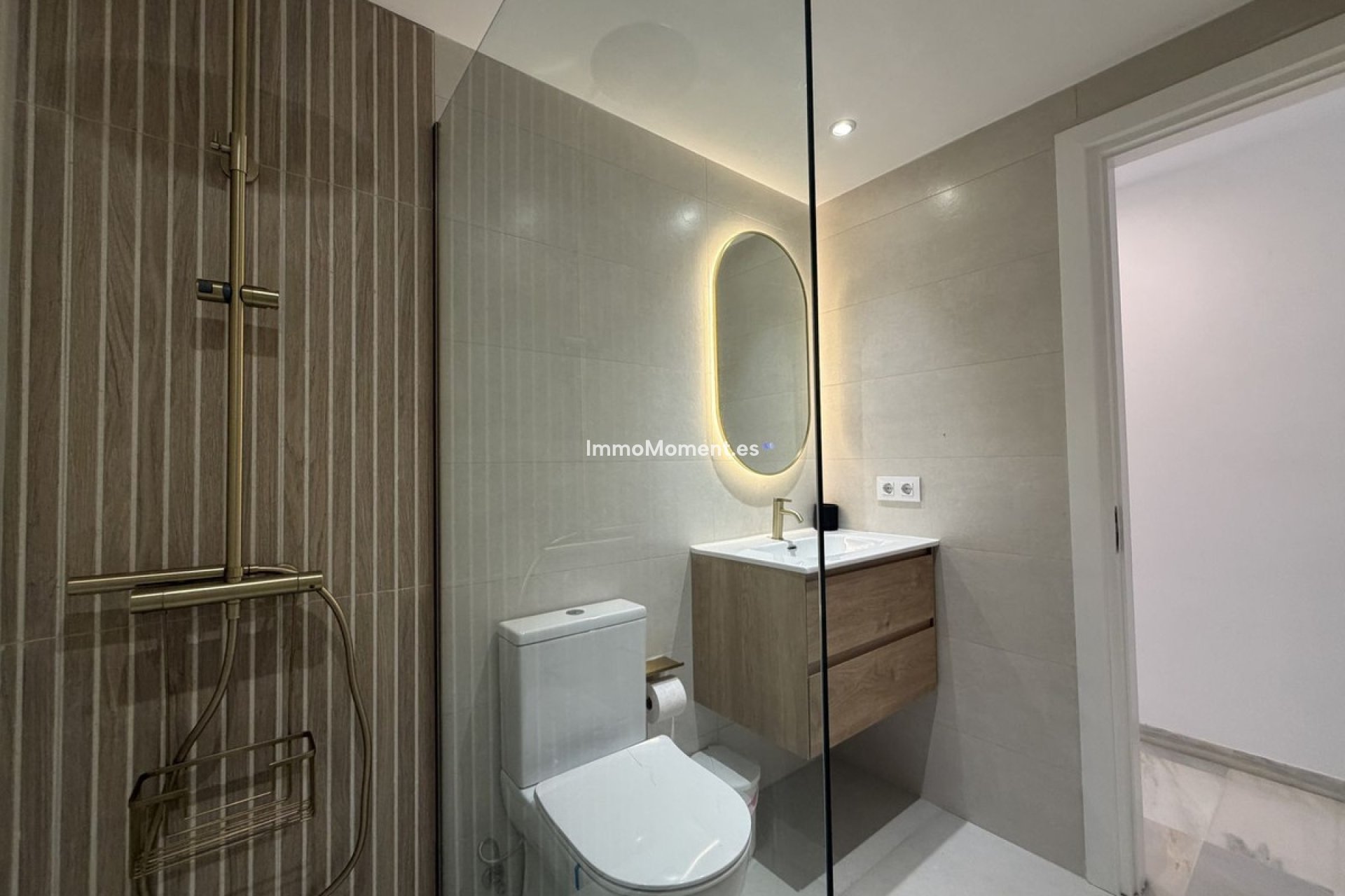 Resale - Apartment - Estepona - Estepona Centro