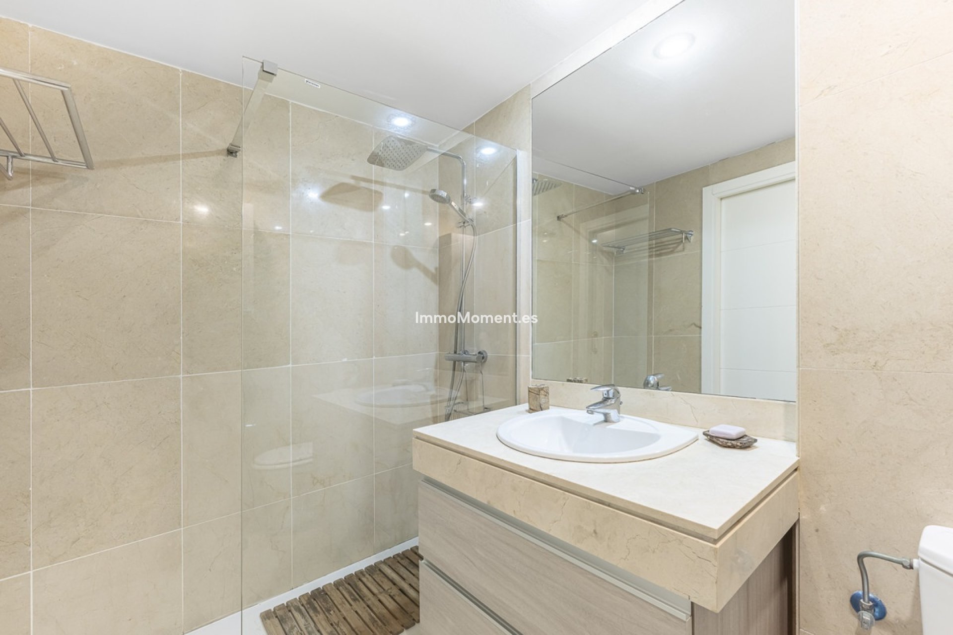 Resale - Apartment - Estepona - Estepona Centro