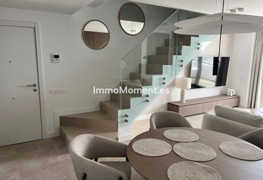 Resale - Apartment - Estepona - Estepona Centro