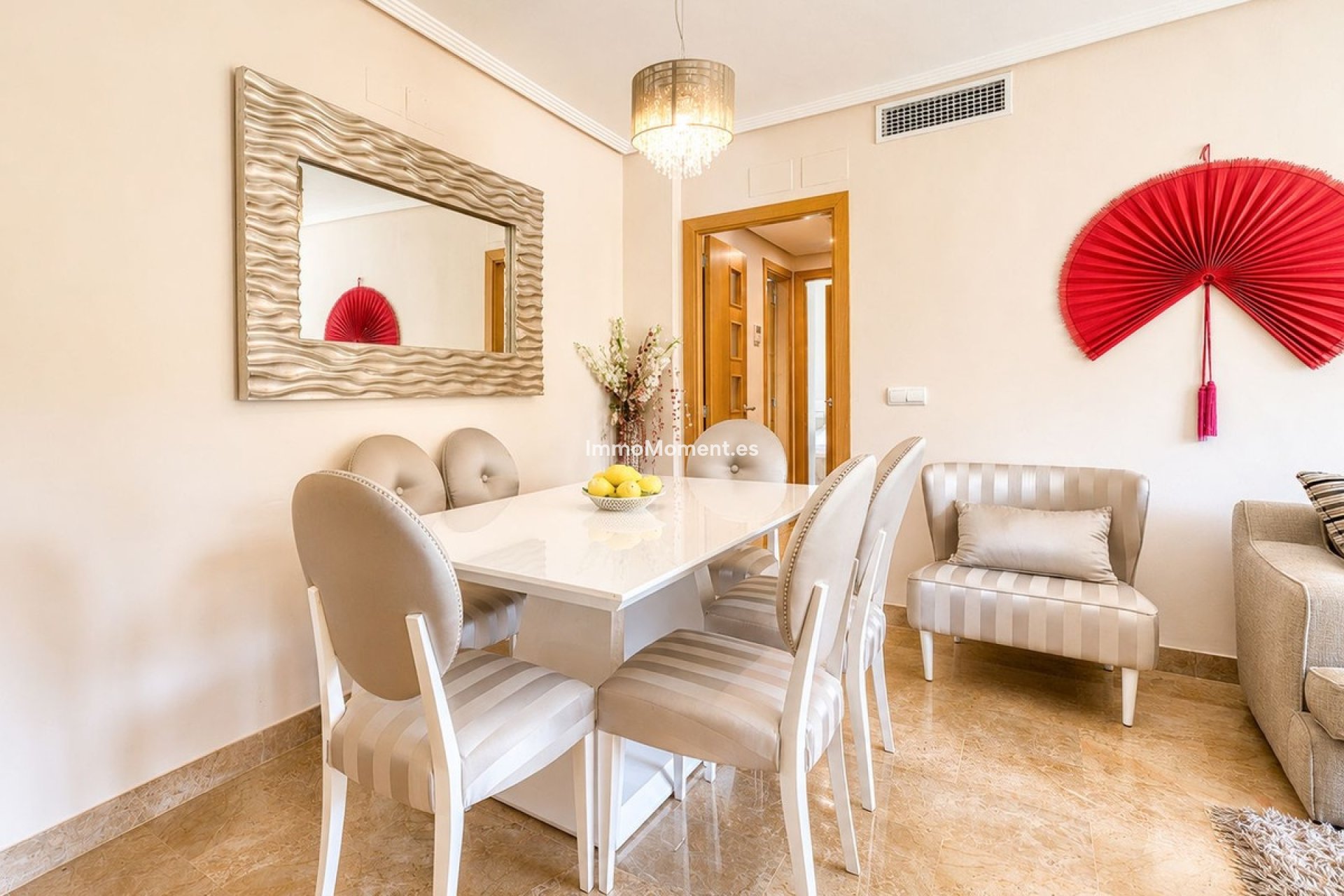 Resale - Apartment - Estepona - Estepona Centro