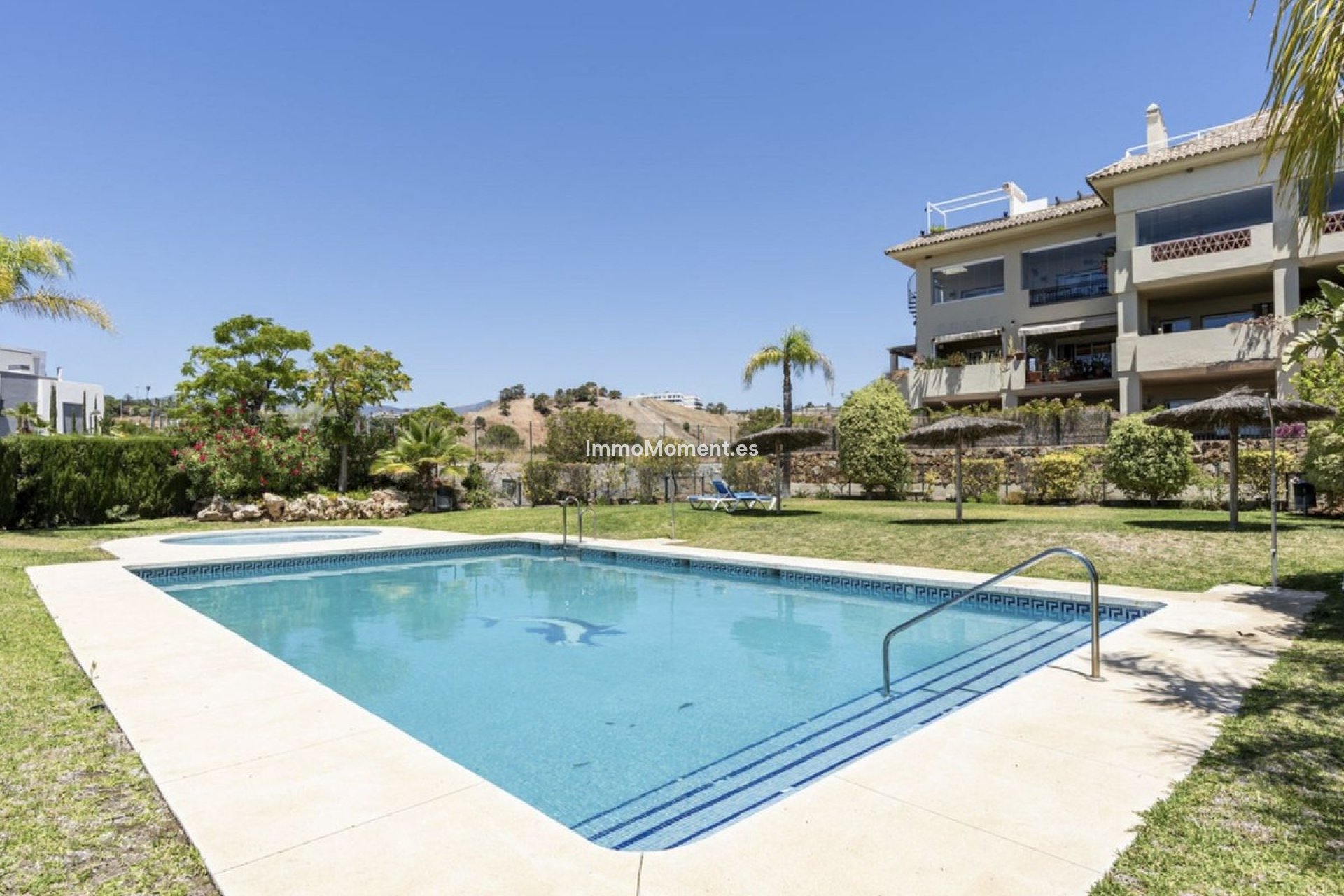 Resale - Apartment - Estepona - Estepona Centro