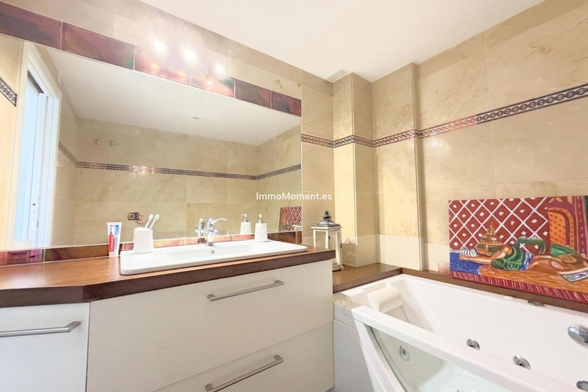 Resale - Apartment - Estepona - Estepona Centro