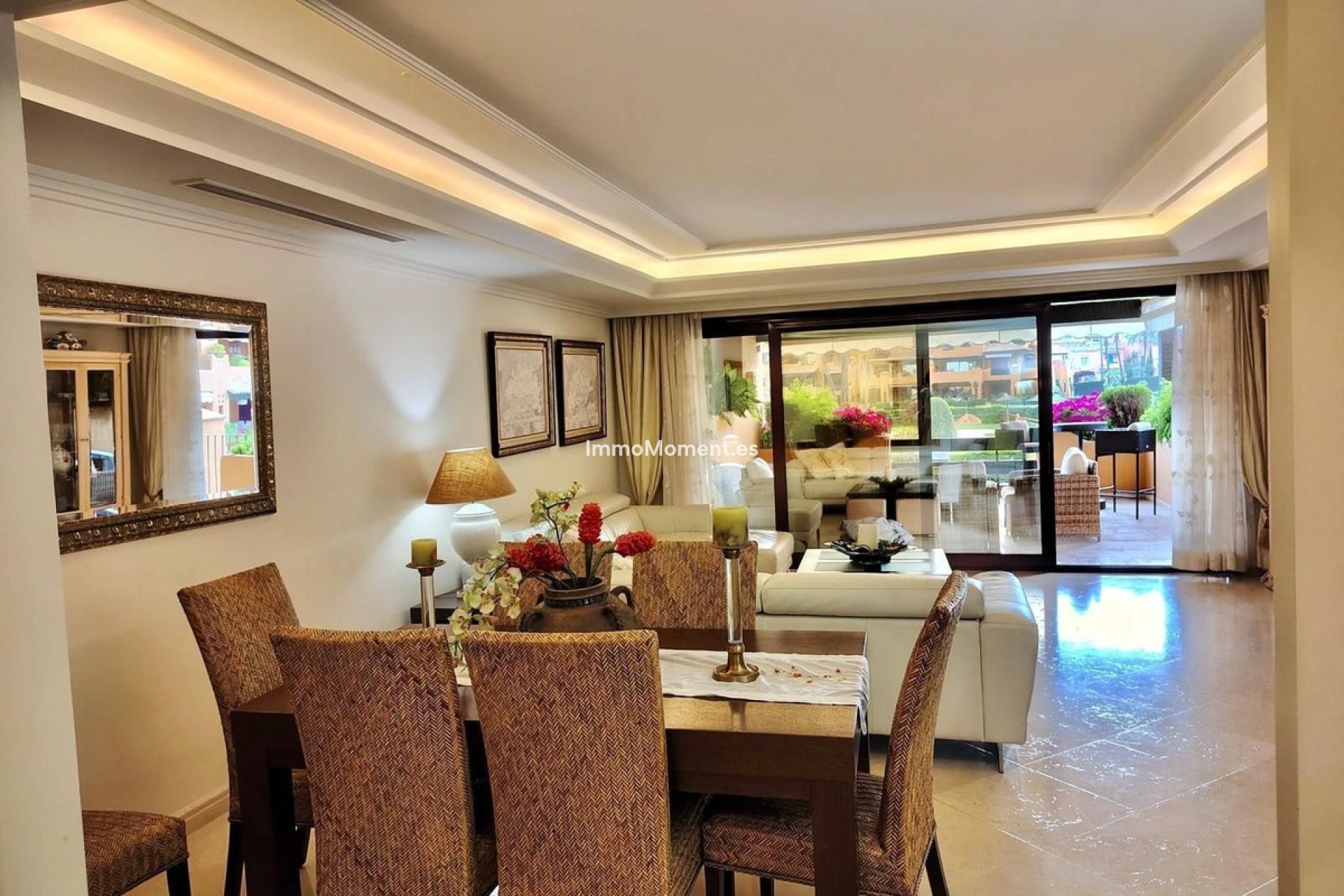 Resale - Apartment - Estepona - Estepona Centro