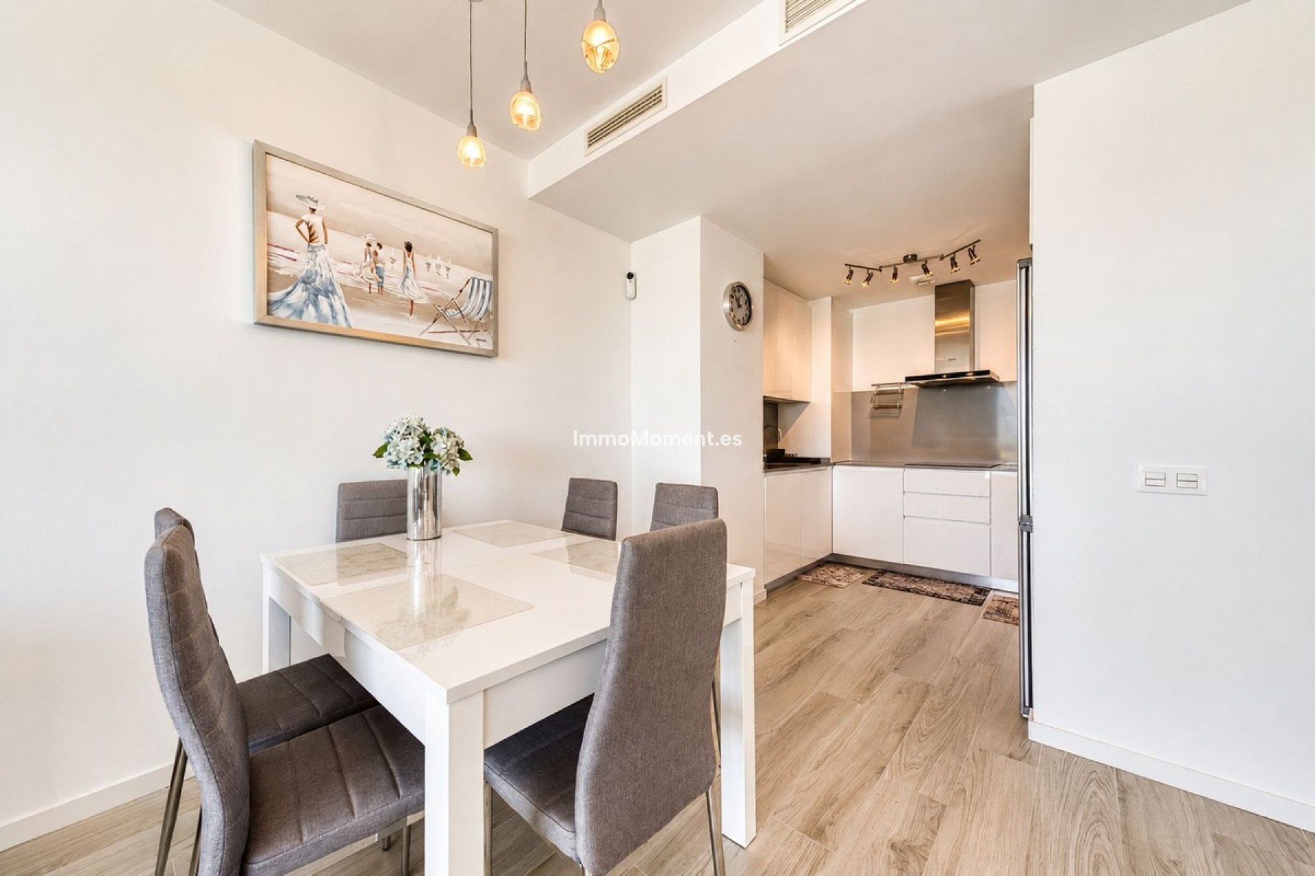 Resale - Apartment - Estepona - Estepona Centro