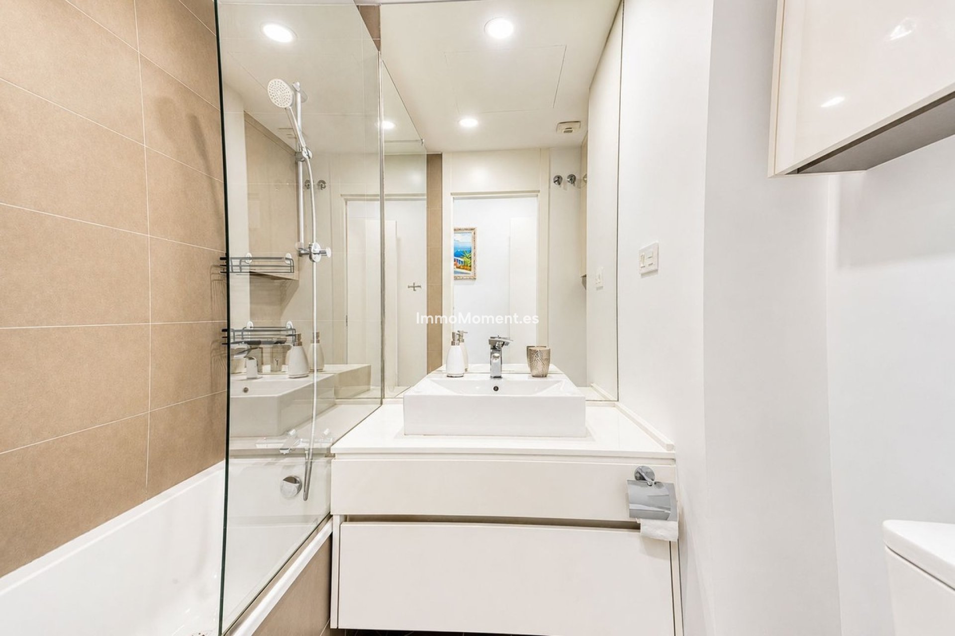 Resale - Apartment - Estepona - Estepona Centro