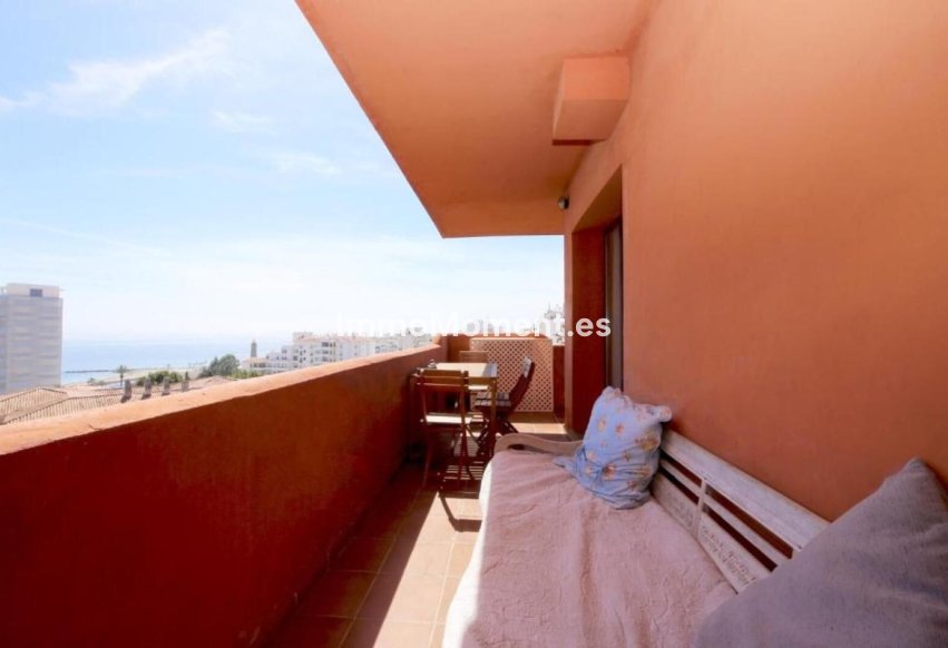 Resale - Apartment - Estepona - Estepona Centro