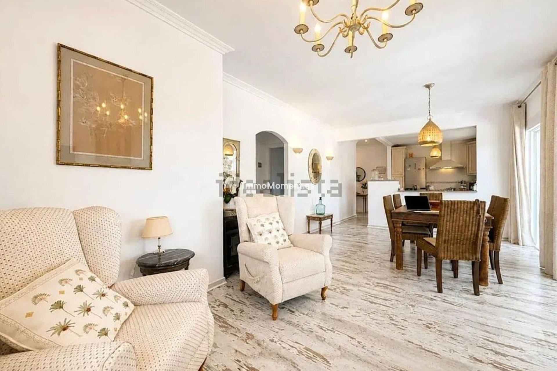 Resale - Apartment - Estepona - Estepona Centro