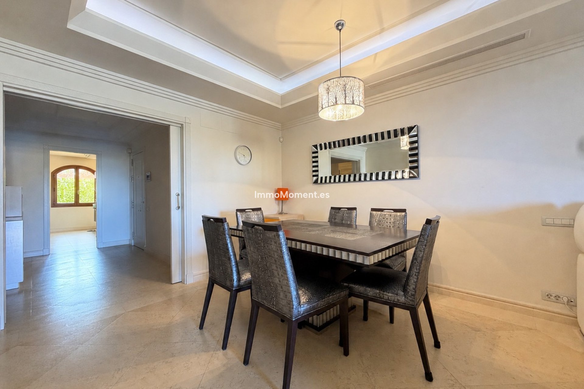 Resale - Apartment - Estepona - Estepona Centro