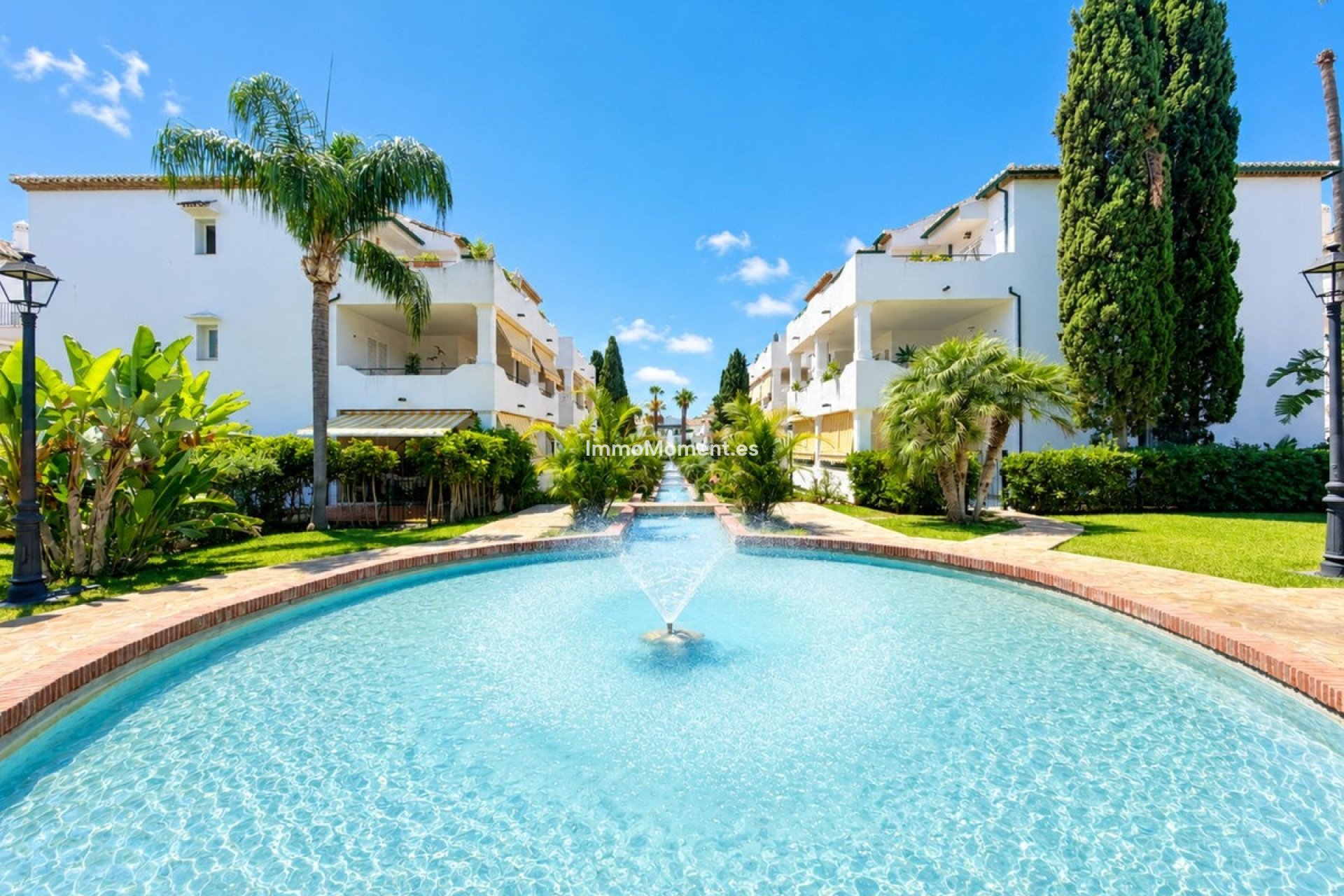 Resale - Apartment - Estepona - Estepona Centro
