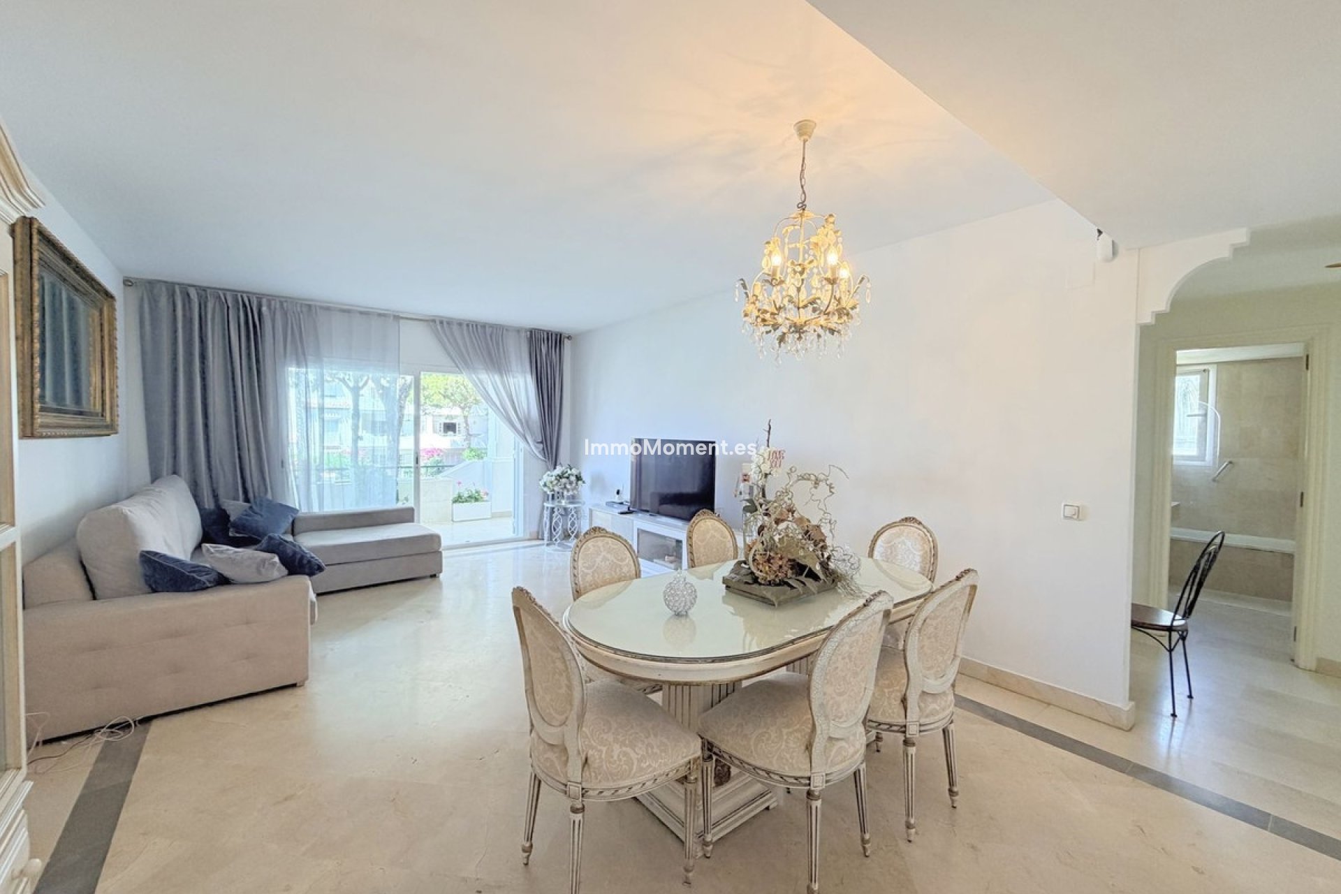 Resale - Apartment - Estepona - Estepona Centro