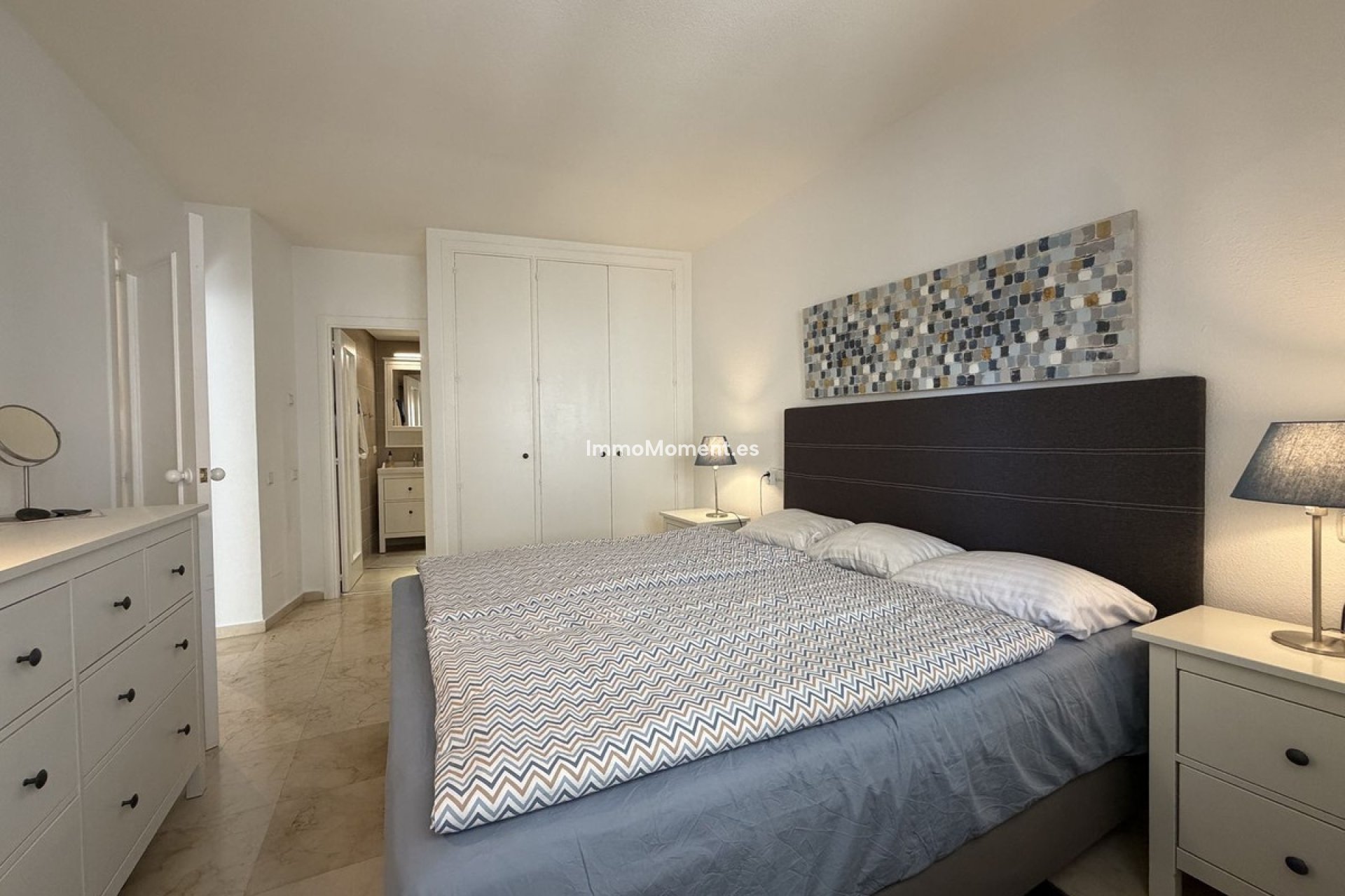 Resale - Apartment - Estepona - Estepona Centro