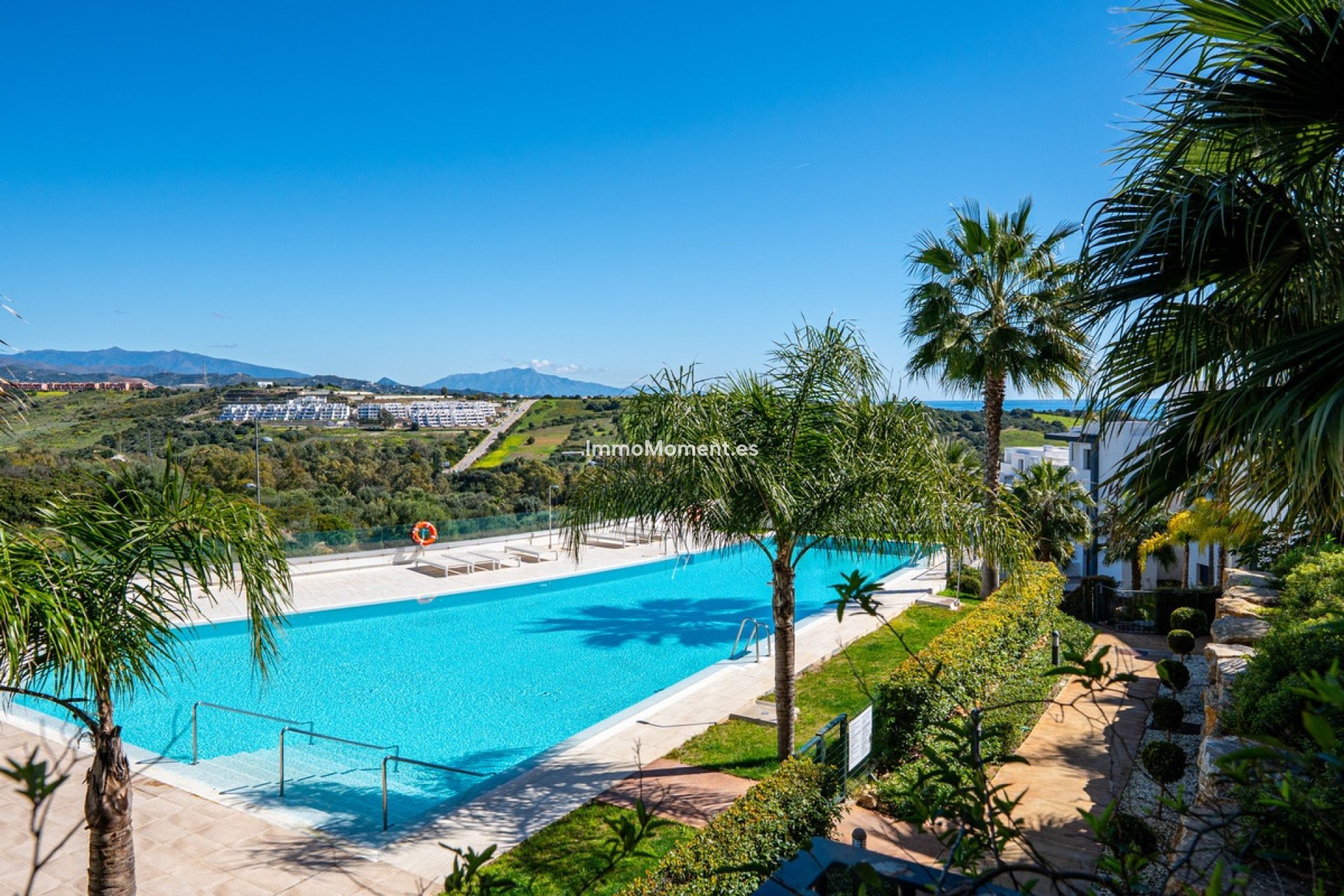 Resale - Apartment - Estepona - Estepona Centro