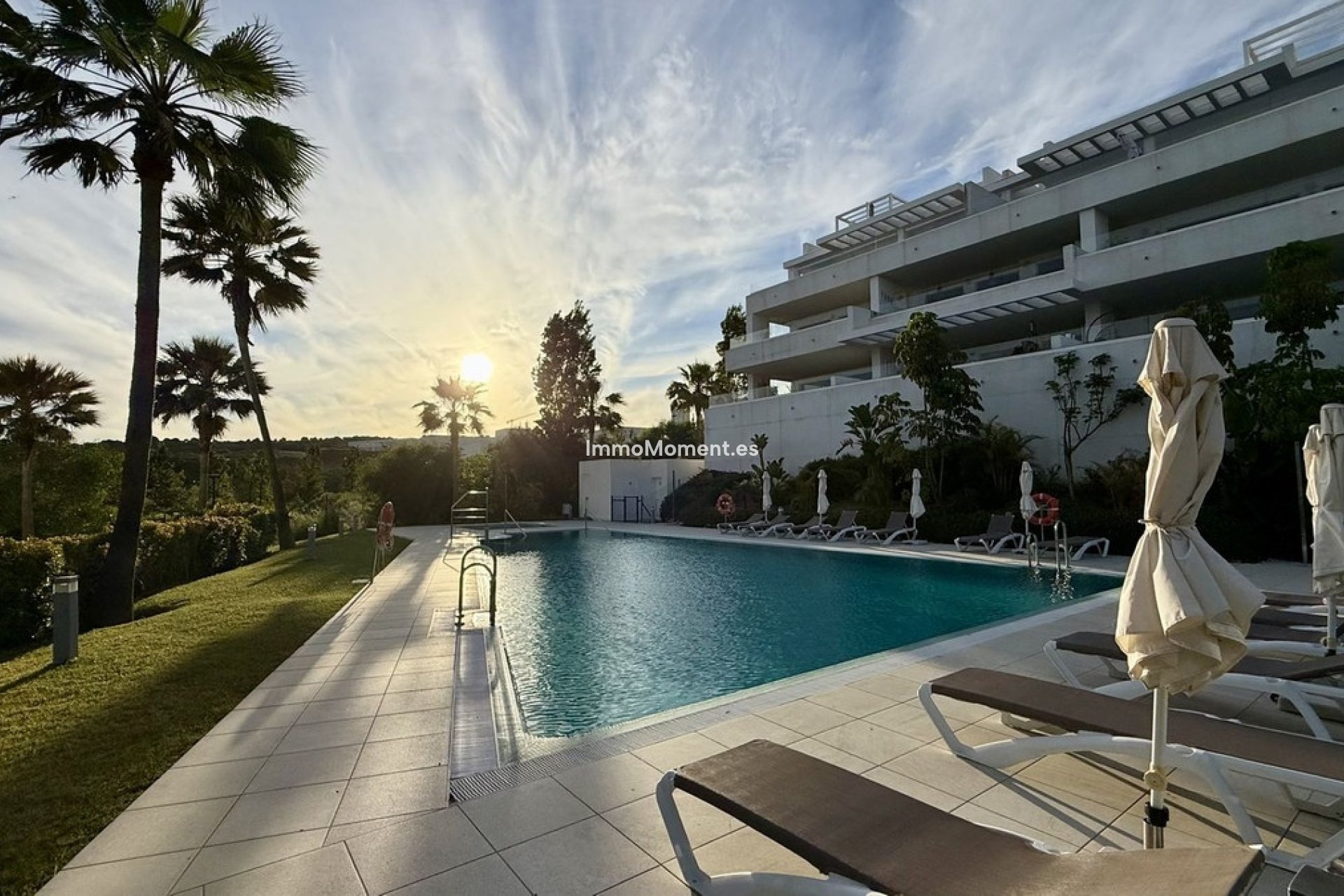 Resale - Apartment - Estepona - Estepona Centro
