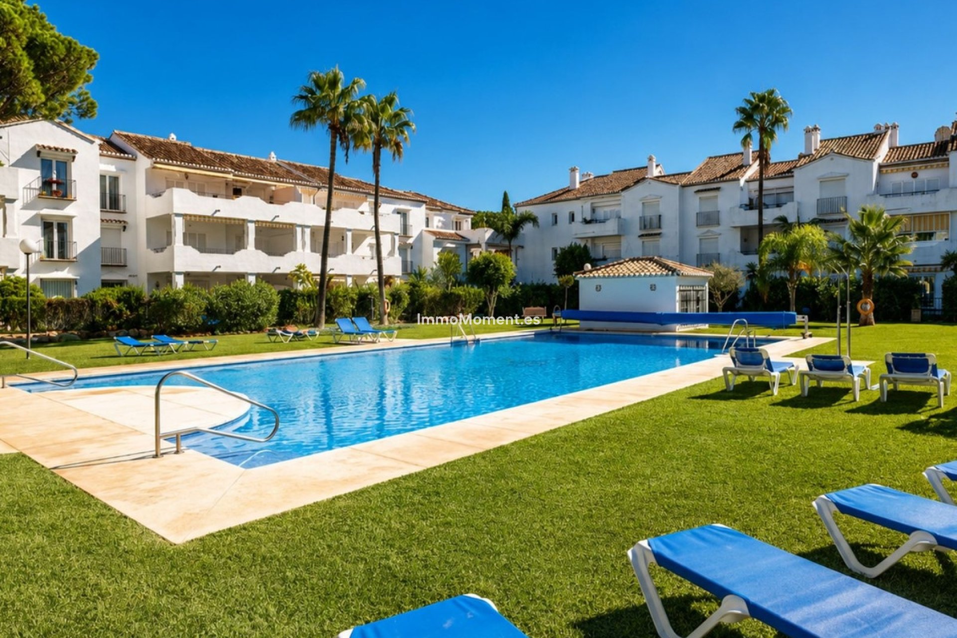 Resale - Apartment - Estepona - Estepona Centro