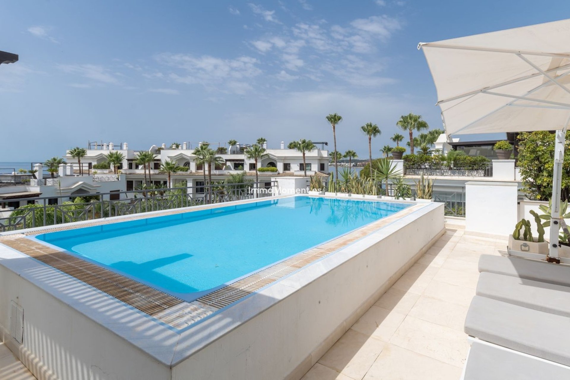 Resale - Apartment - Estepona - Estepona Centro