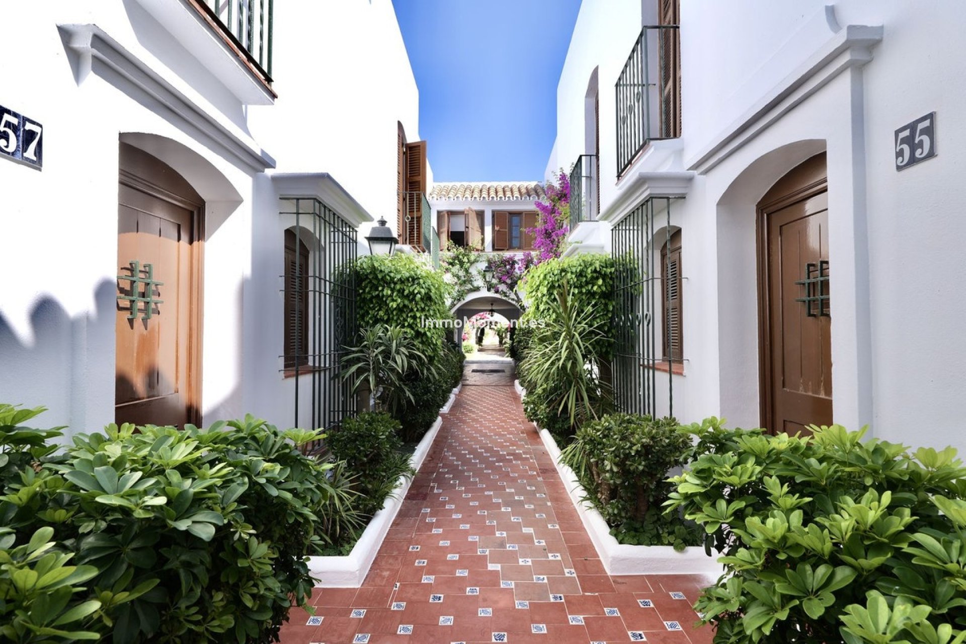 Resale - Apartment - Estepona - Estepona Centro