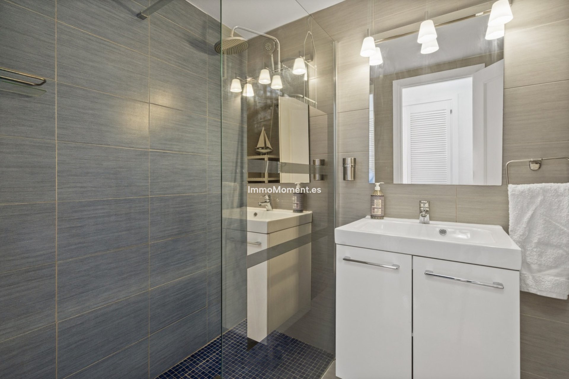 Resale - Apartment - Estepona - Estepona Centro