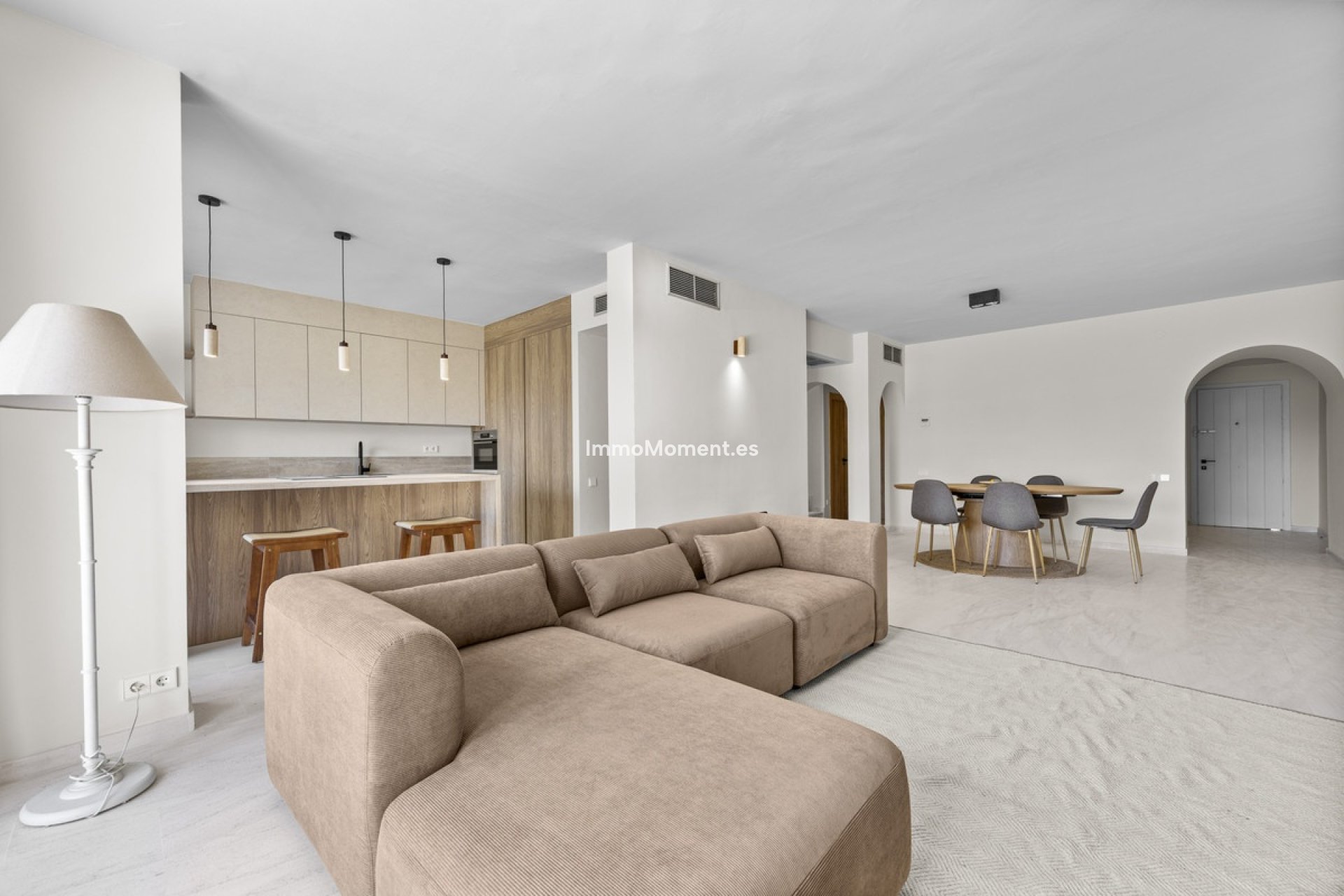 Resale - Apartment - Estepona - Estepona Centro
