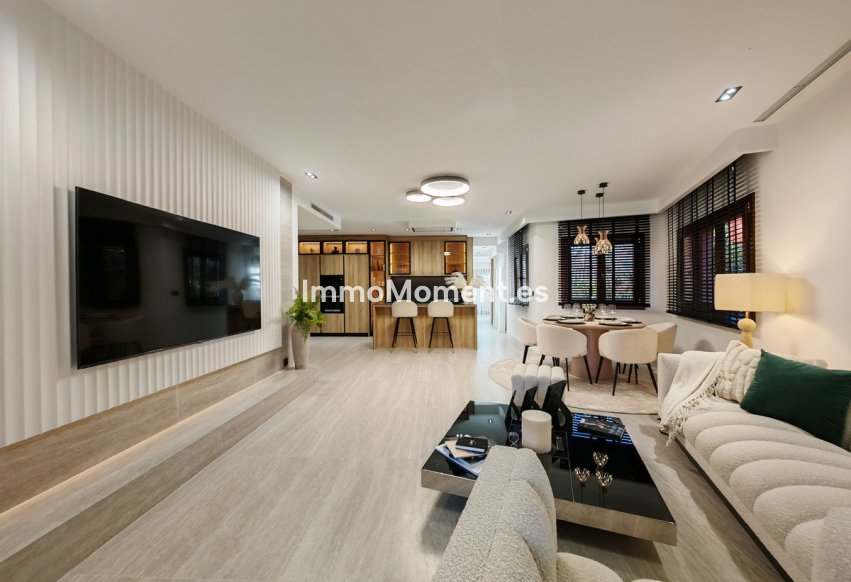Resale - Apartment - Estepona - Estepona Centro