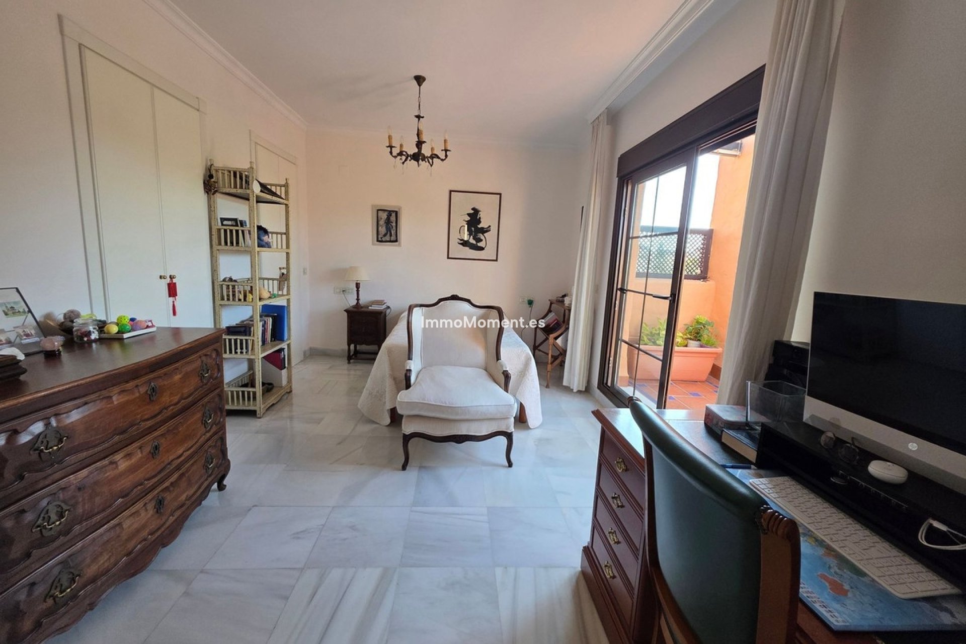 Resale - Apartment - Estepona - Hacienda del Sol