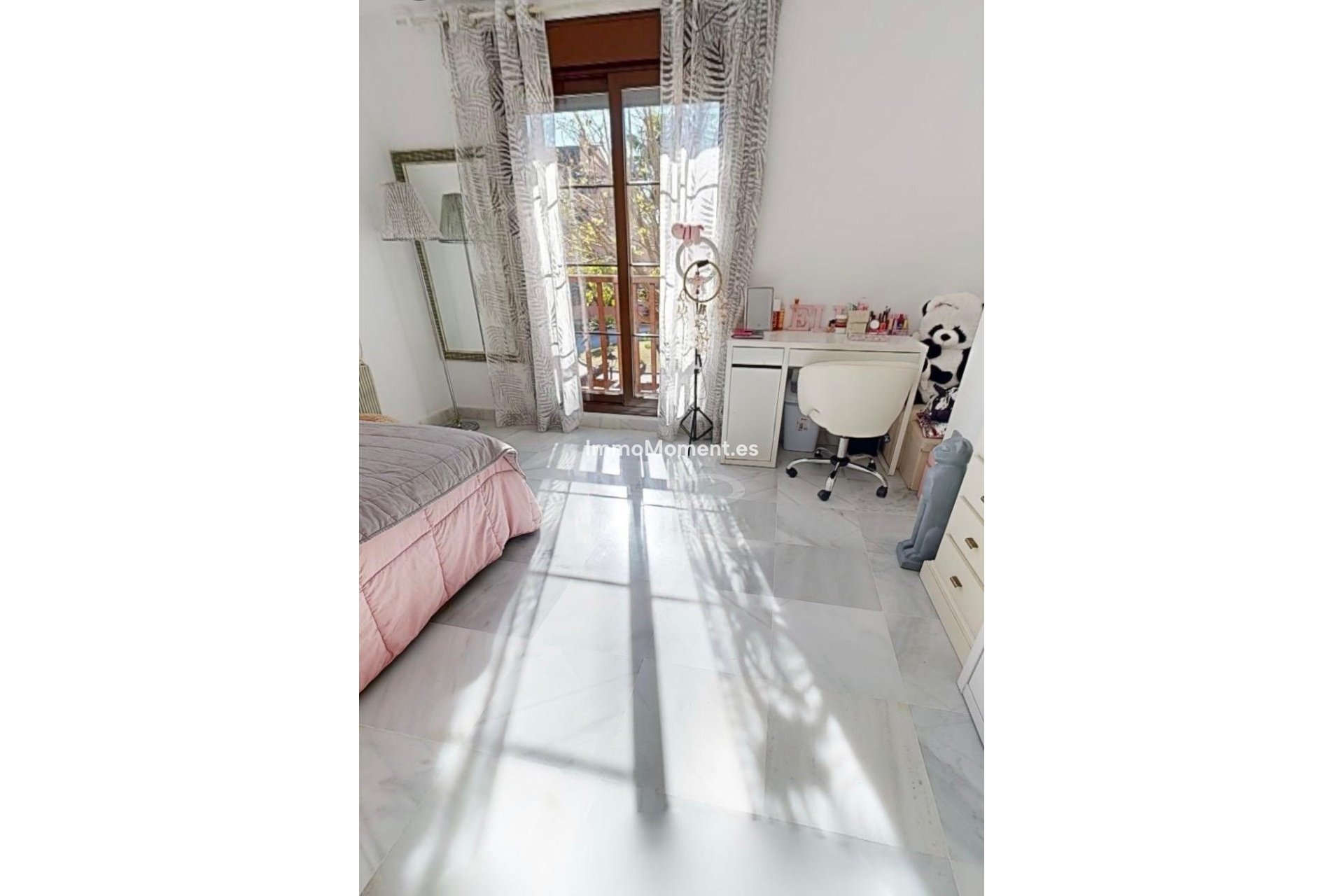 Resale - Apartment - Estepona - Hacienda del Sol