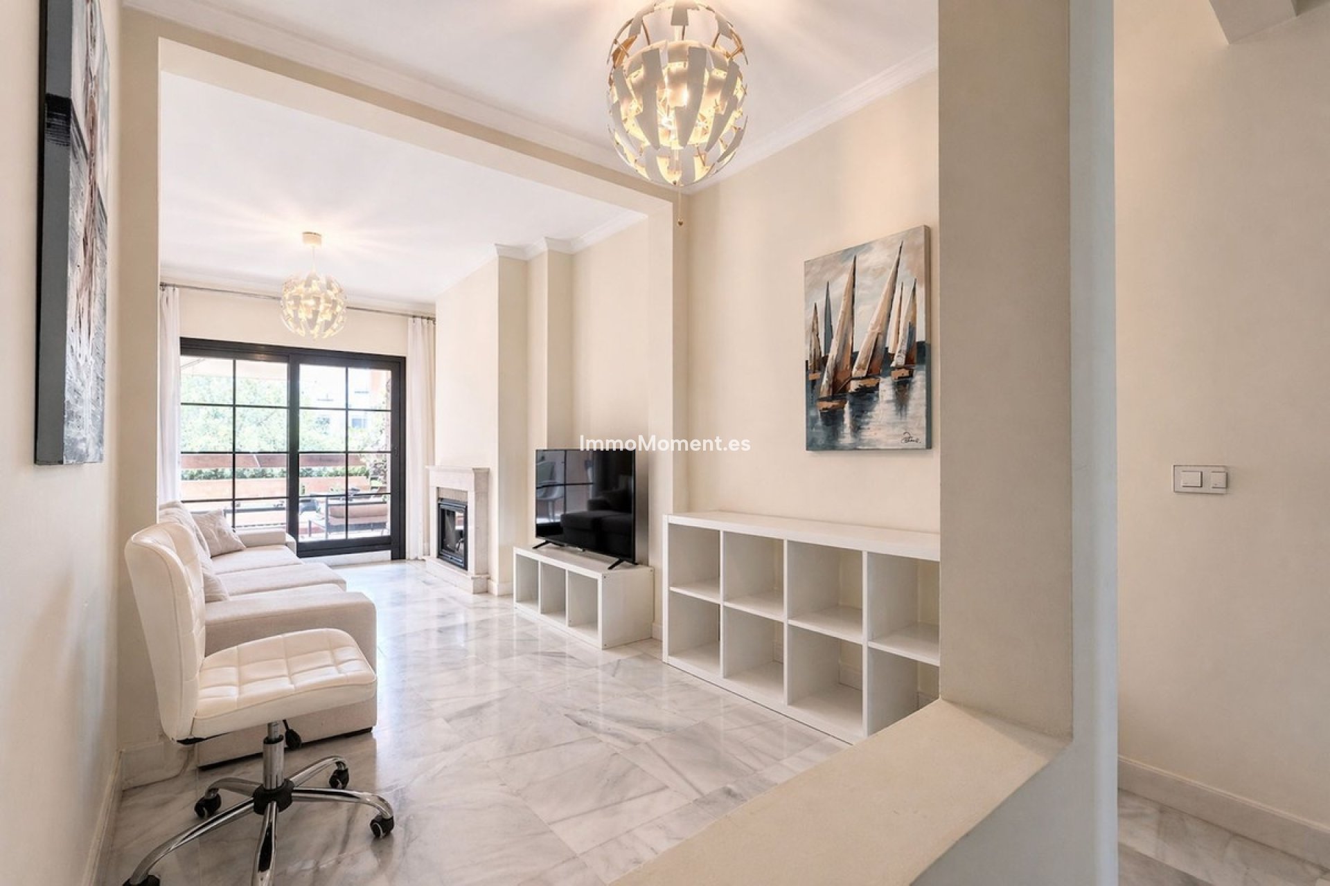 Resale - Apartment - Estepona - Hacienda del Sol