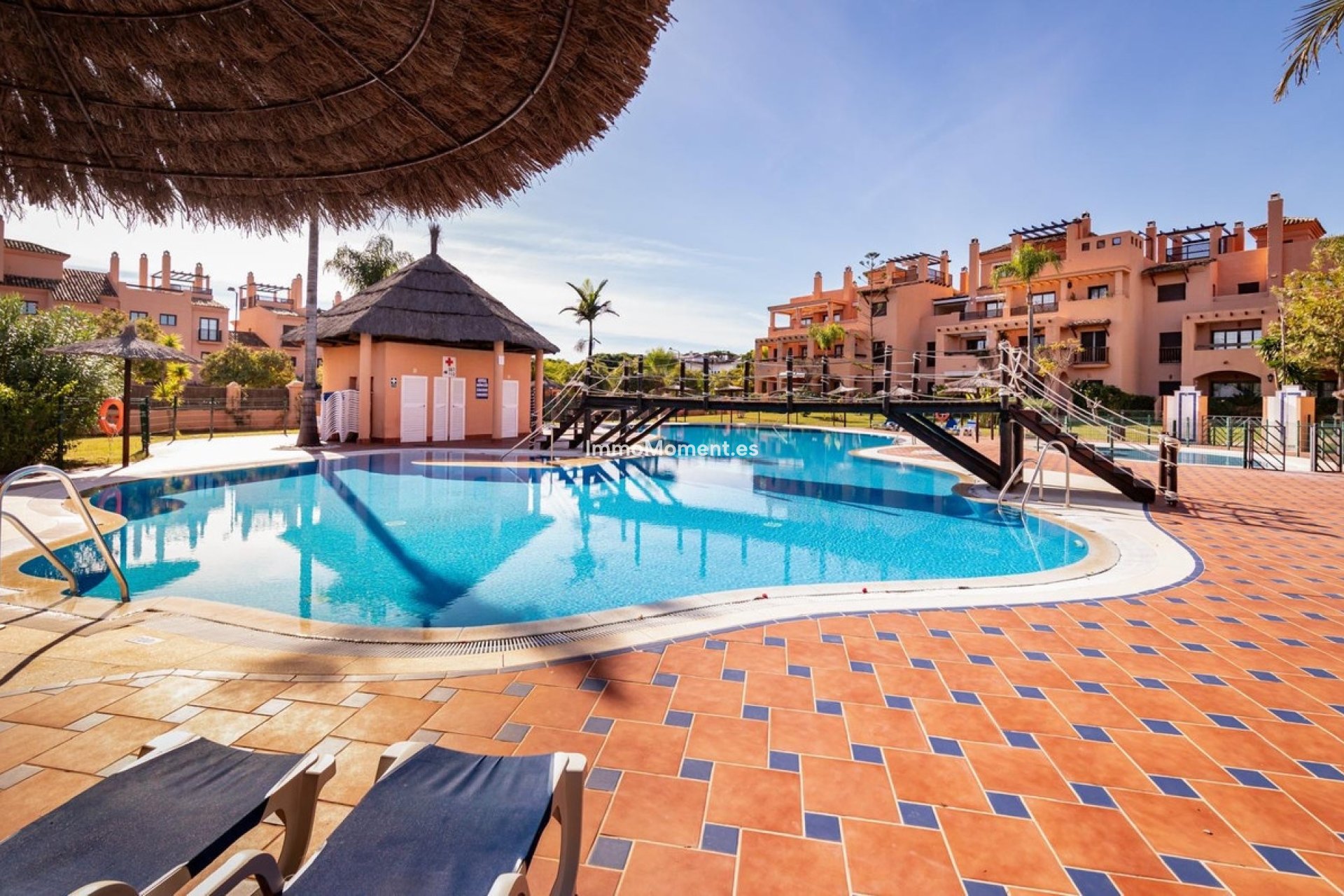 Resale - Apartment - Estepona - Hacienda del Sol