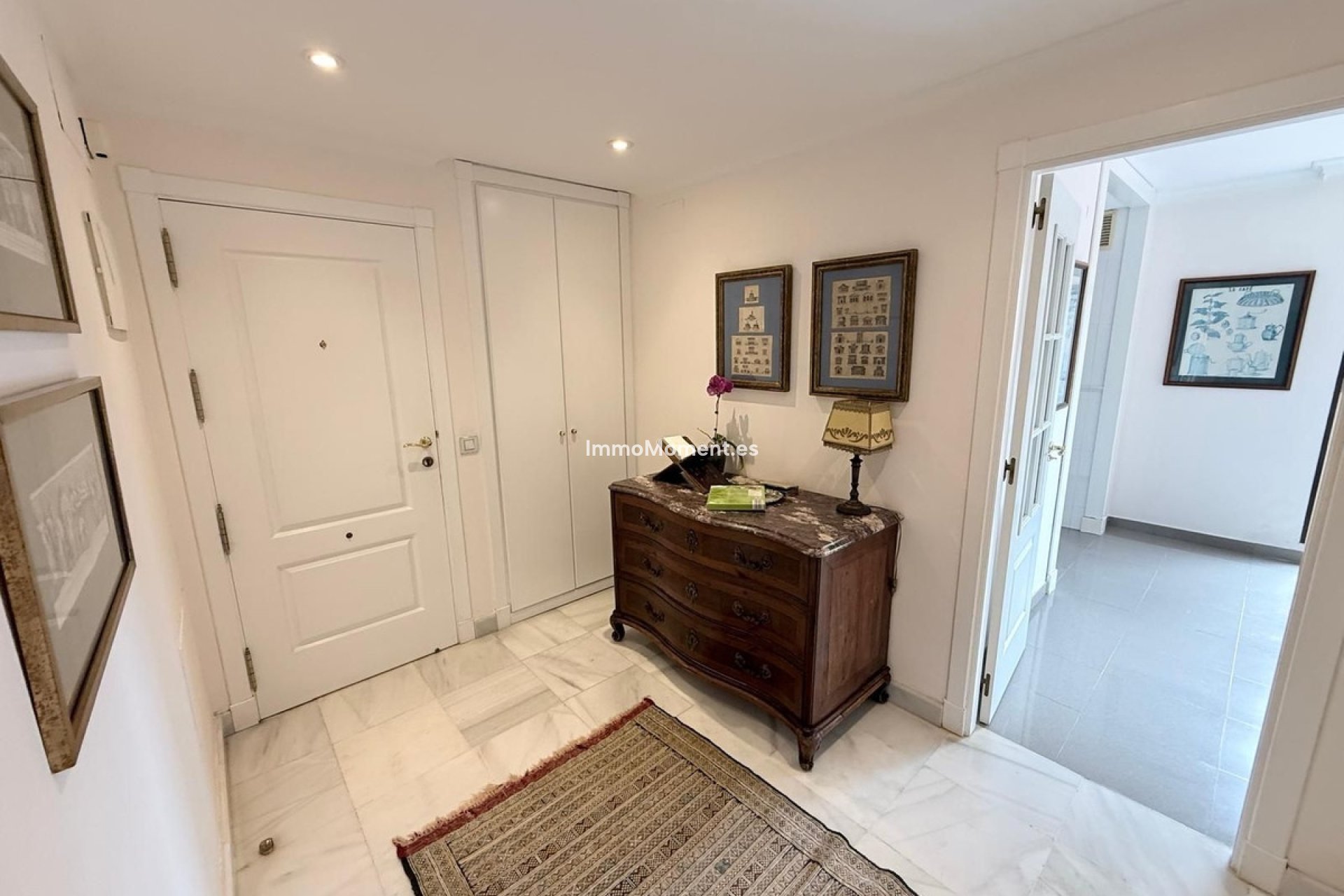 Resale - Apartment - Estepona - Hacienda del Sol