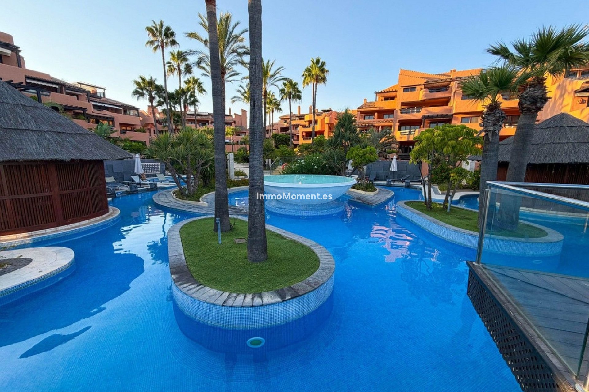 Resale - Apartment - Estepona - New Golden Mile