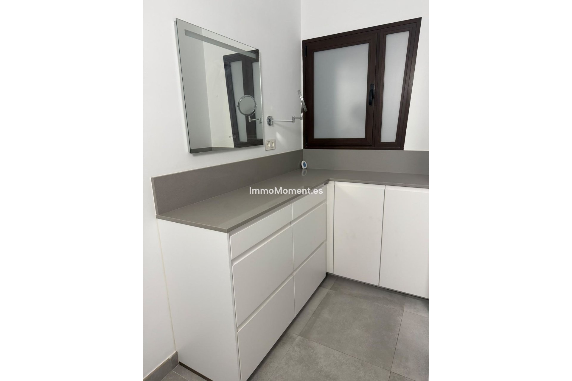 Resale - Apartment - Estepona - New Golden Mile