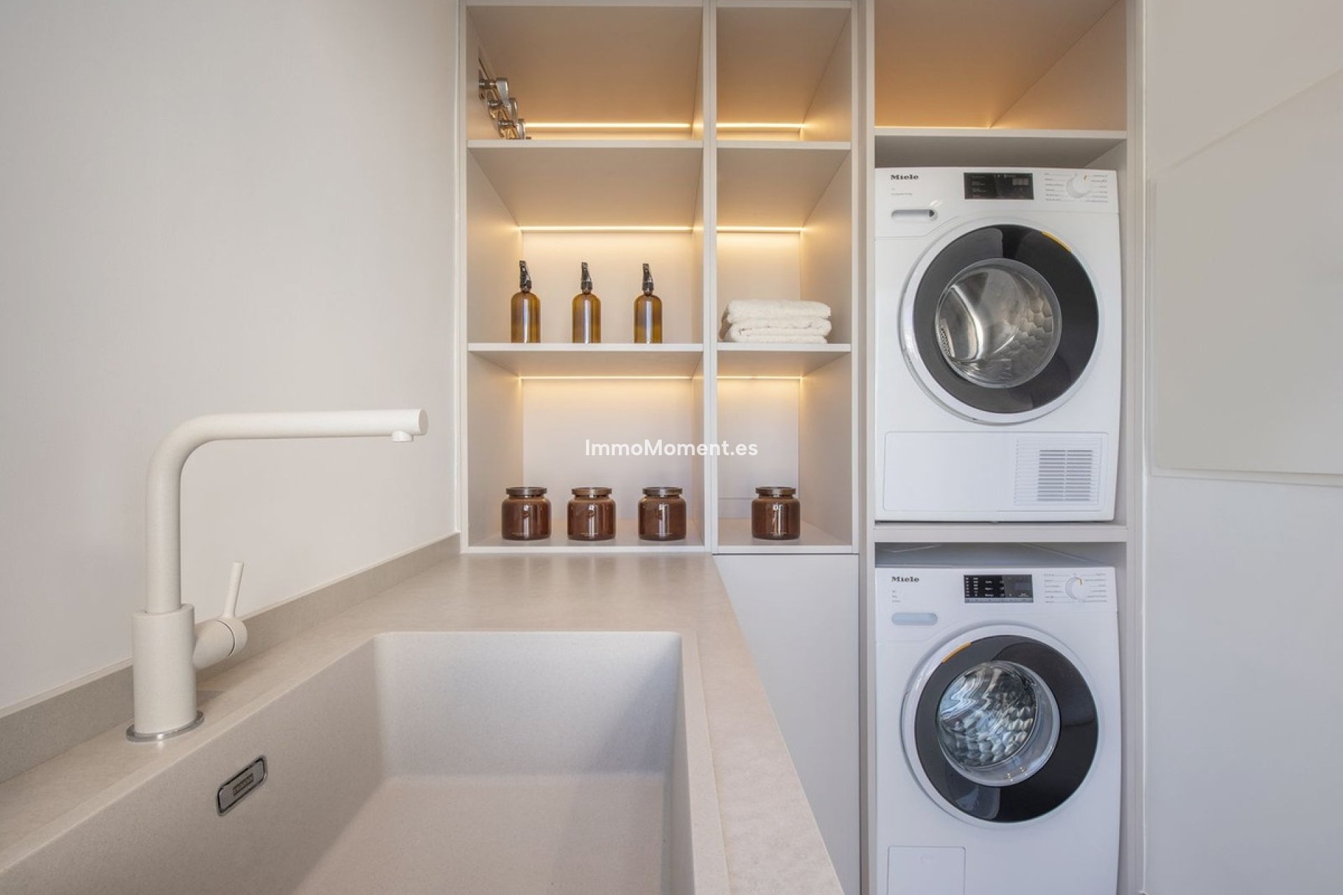 Resale - Apartment - Estepona - New Golden Mile